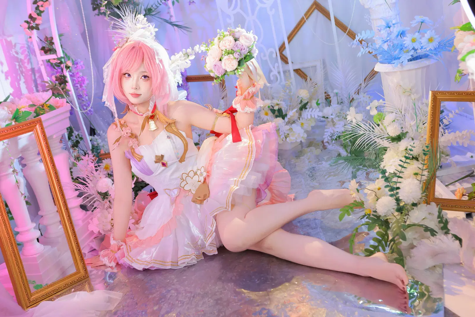 爱莉希雅cos, 崩坏3, 粉色系, 花之巡礼, 美少女cosplay