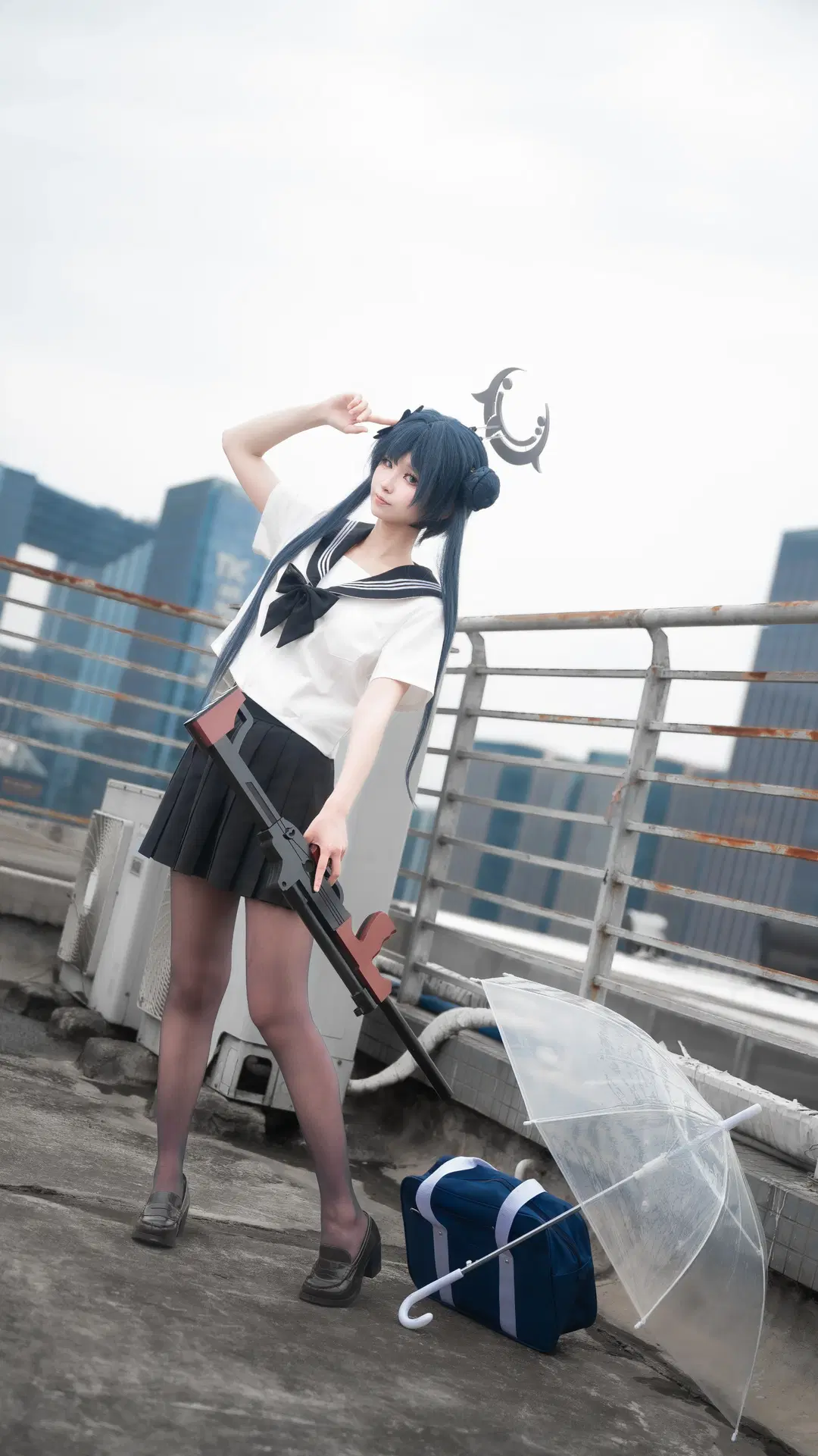 【妃咲cos】蔚蓝档案天台JK制服写真 - 烤冷面 - 第2张