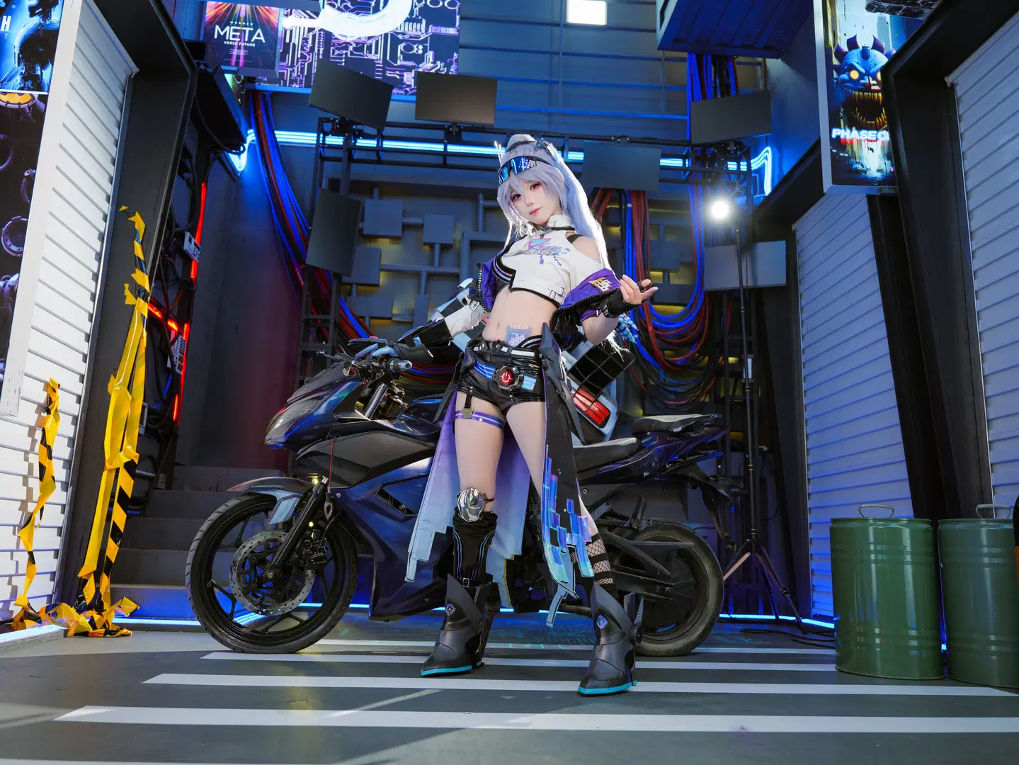 【银狼cos】崩坏星穹铁道lv.999赛博正片 - 千坂 - 第4张
