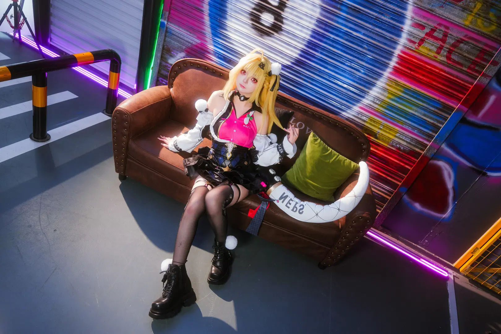 【希希芙cos】绝区零的赛博朋克机车少女 - 千坂 - 第3张