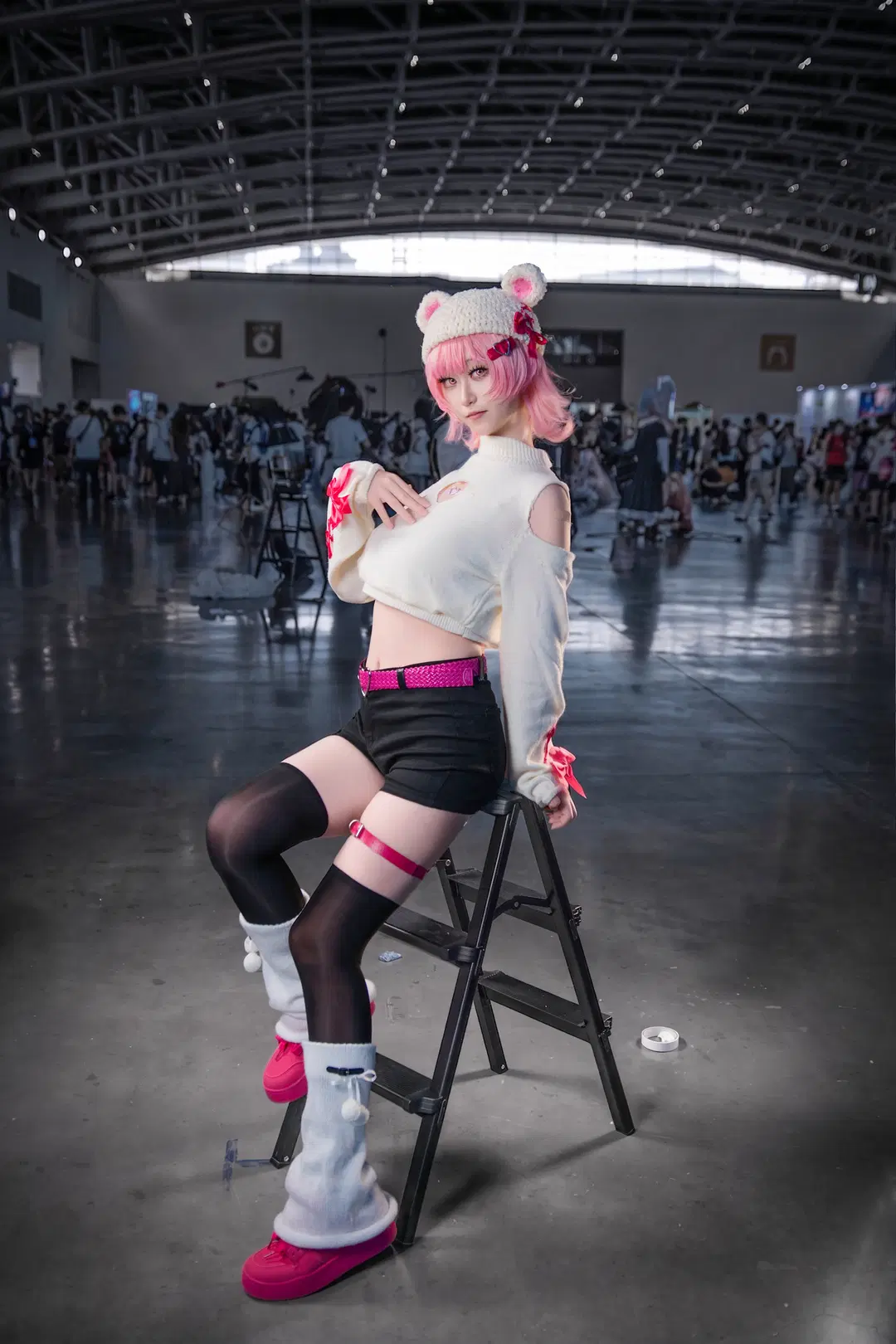 [Chiz cosplay] Neverness to Everness: This Loungewear Look Is So Fun to Shoot! by 纪明亡命天涯 - Image 6