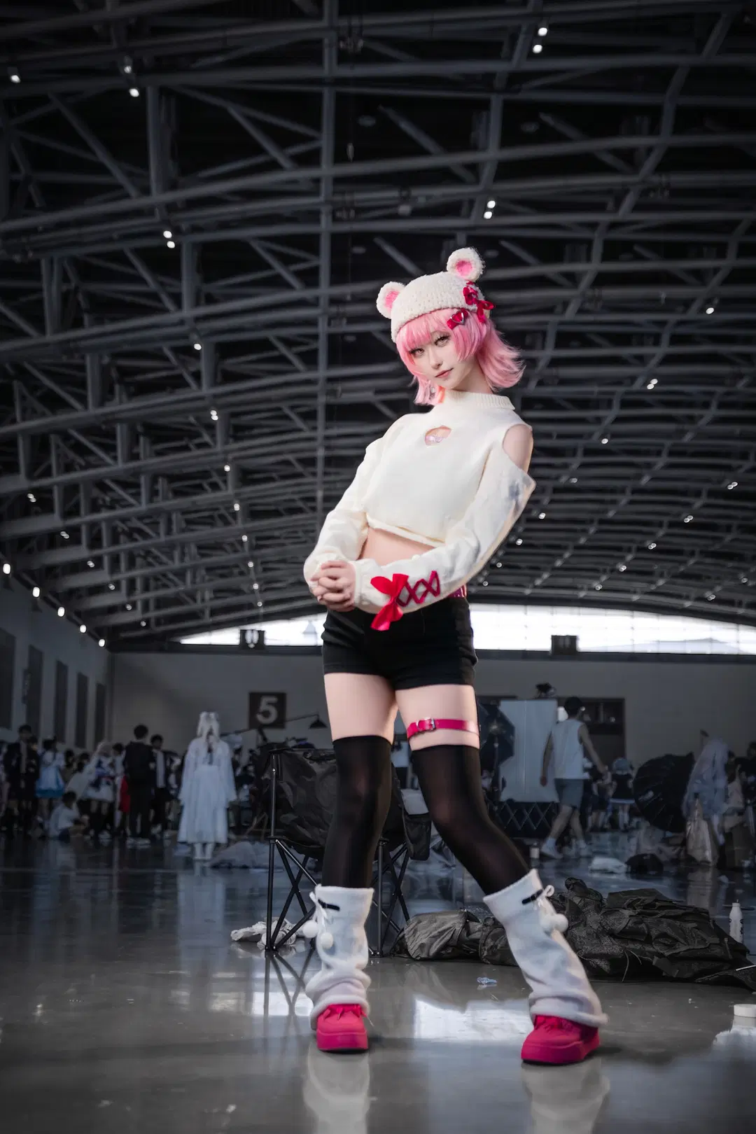 [Chiz cosplay] Neverness to Everness: This Loungewear Look Is So Fun to Shoot! by 纪明亡命天涯 - Image 7
