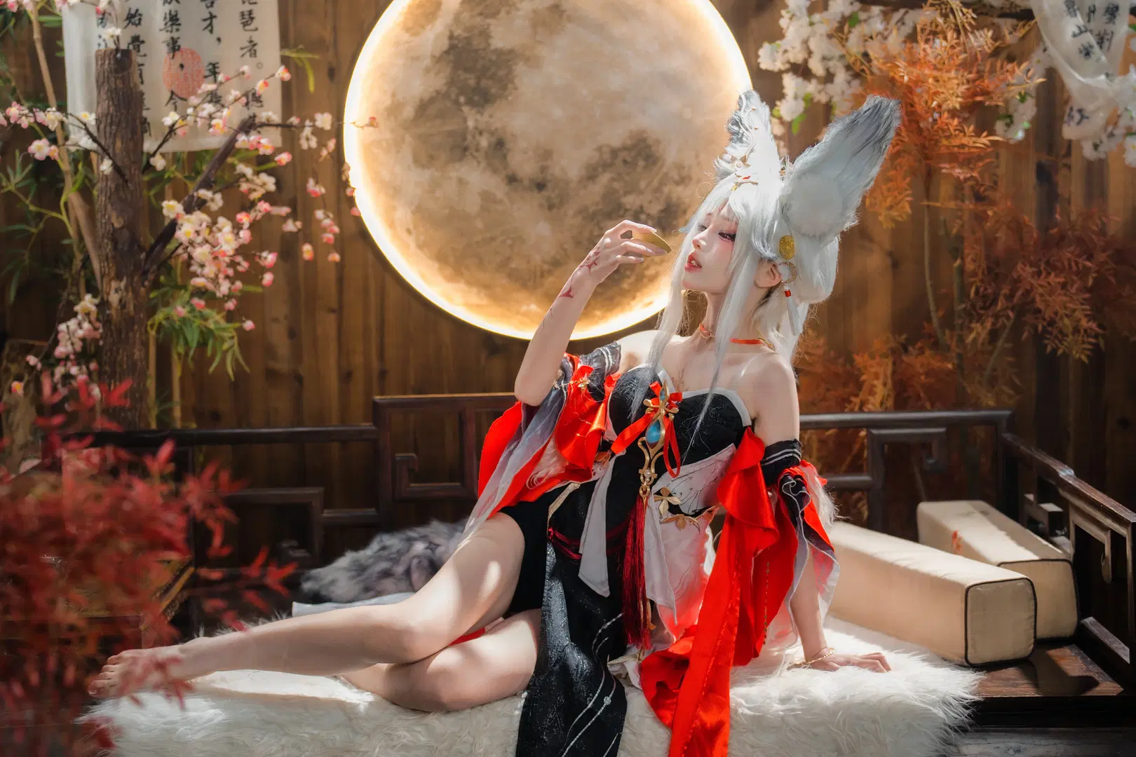 【心月狐cos】鸣潮里的狐妖，红黑配色的拍摄心得 - 猫科狐狸米缸（痴呆版） - 第3张