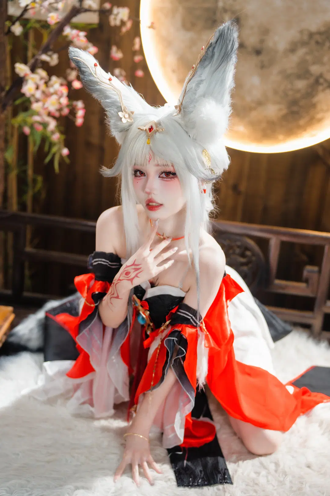 【心月狐cos】鸣潮里的狐妖，红黑配色的拍摄心得 - 猫科狐狸米缸（痴呆版） - 第4张