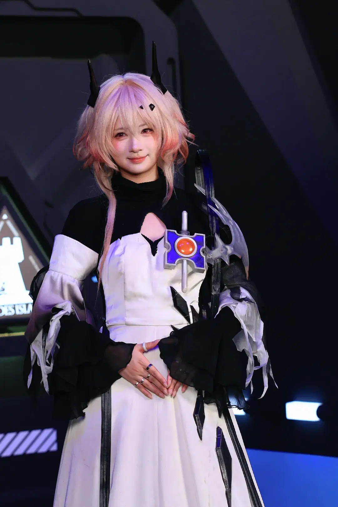 【テレジアコスプレ】アークナイツ ハイパーグリフカーニバルの再現の瞬間 - 梦羽 - 4枚目