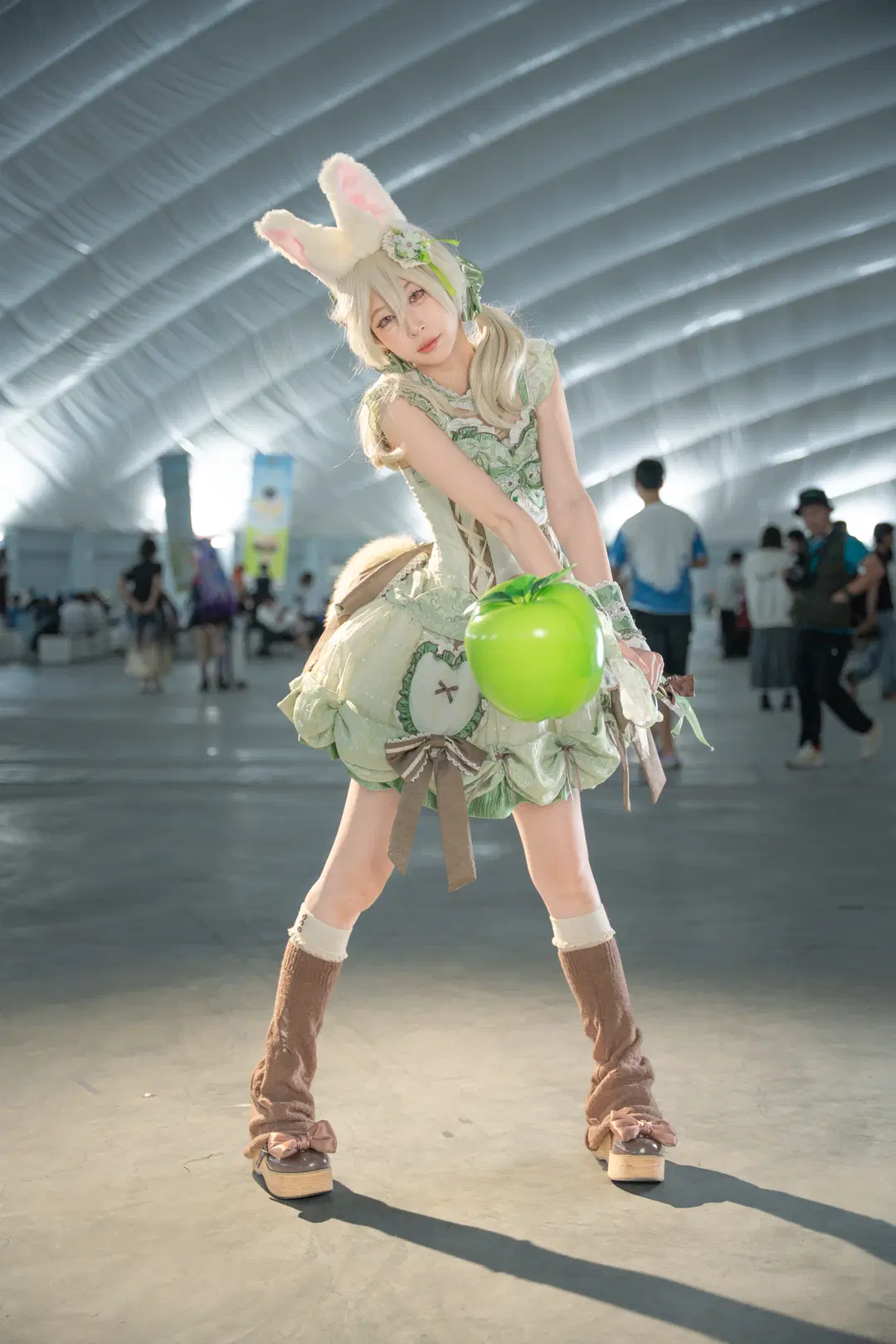 Convention photos, Bunny girl, Xiao Yu cosplay, Non-Human, Green apple