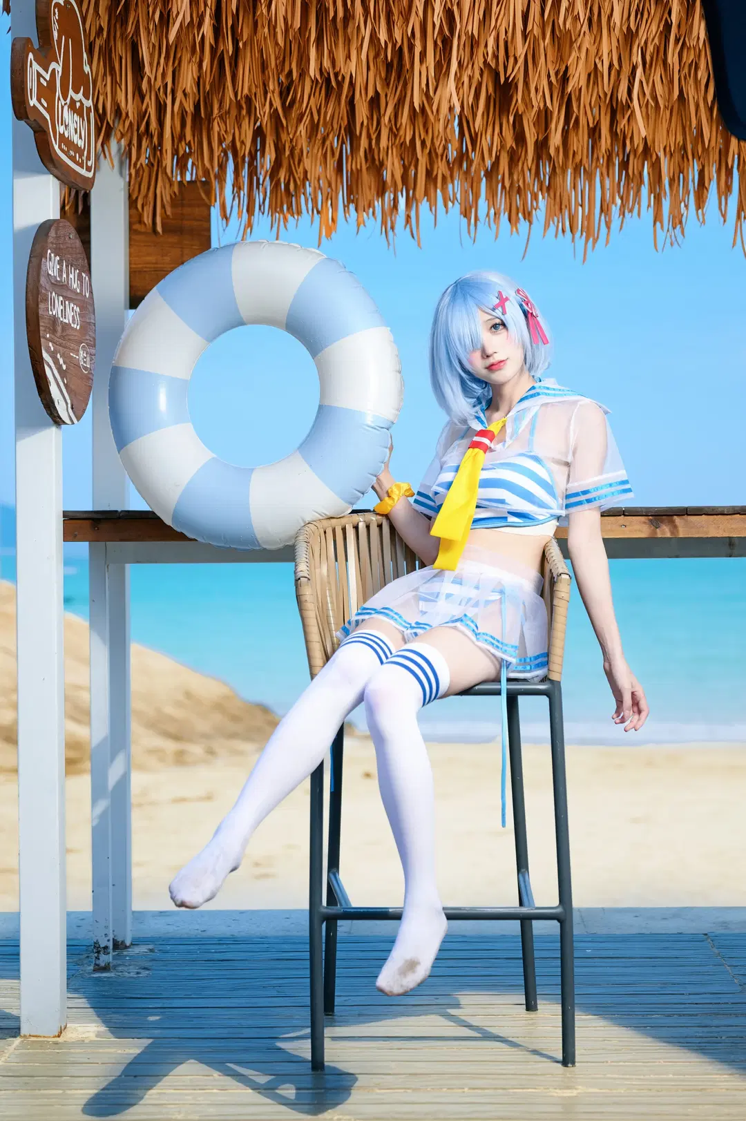 【レム コスプレ】『Re:ゼロから始める異世界生活』海辺の撮影、帽子が風にさらわれた予期せぬ日常 - 配角一奈 - 4枚目