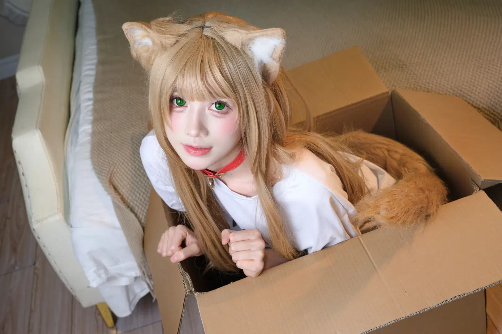 【Kinako cosplay】Catgirl Cosplay Wagging Her Tail in a Cardboard Box: A Cozy Kemonomimi Girl by 配角一奈 - Image 2