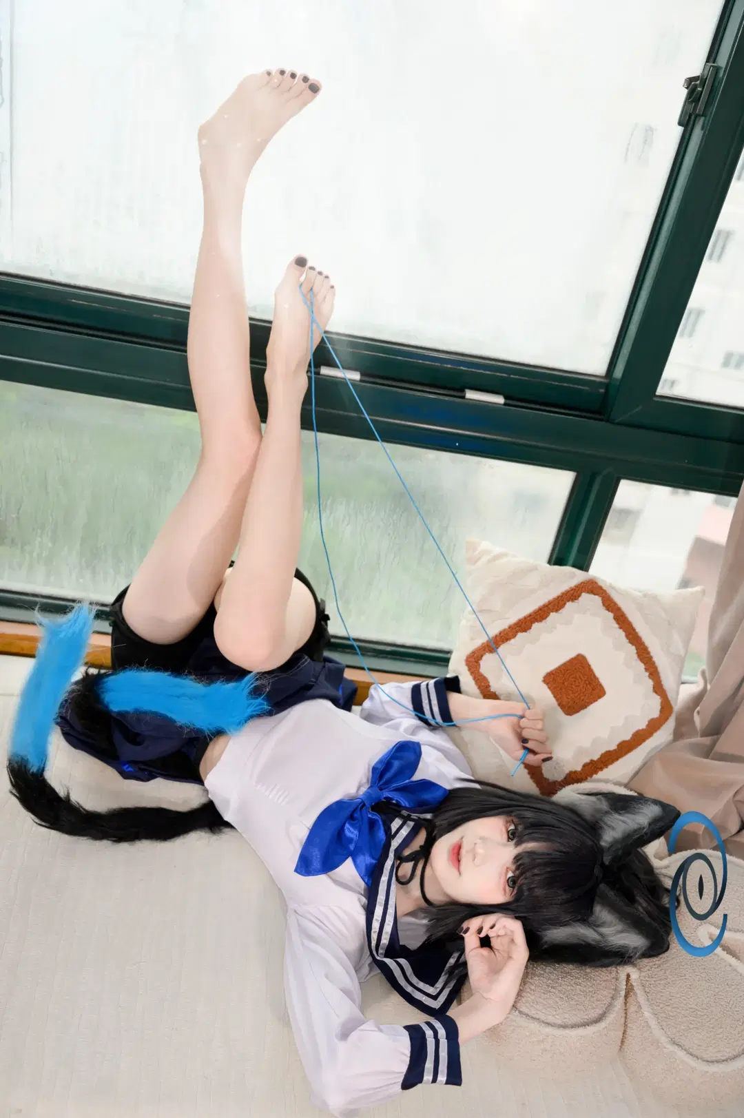 【桐生キキョウ コスプレ】『ブルーアーカイブ』窓辺の光影と蒼い紐 - 配角一奈 - 3枚目