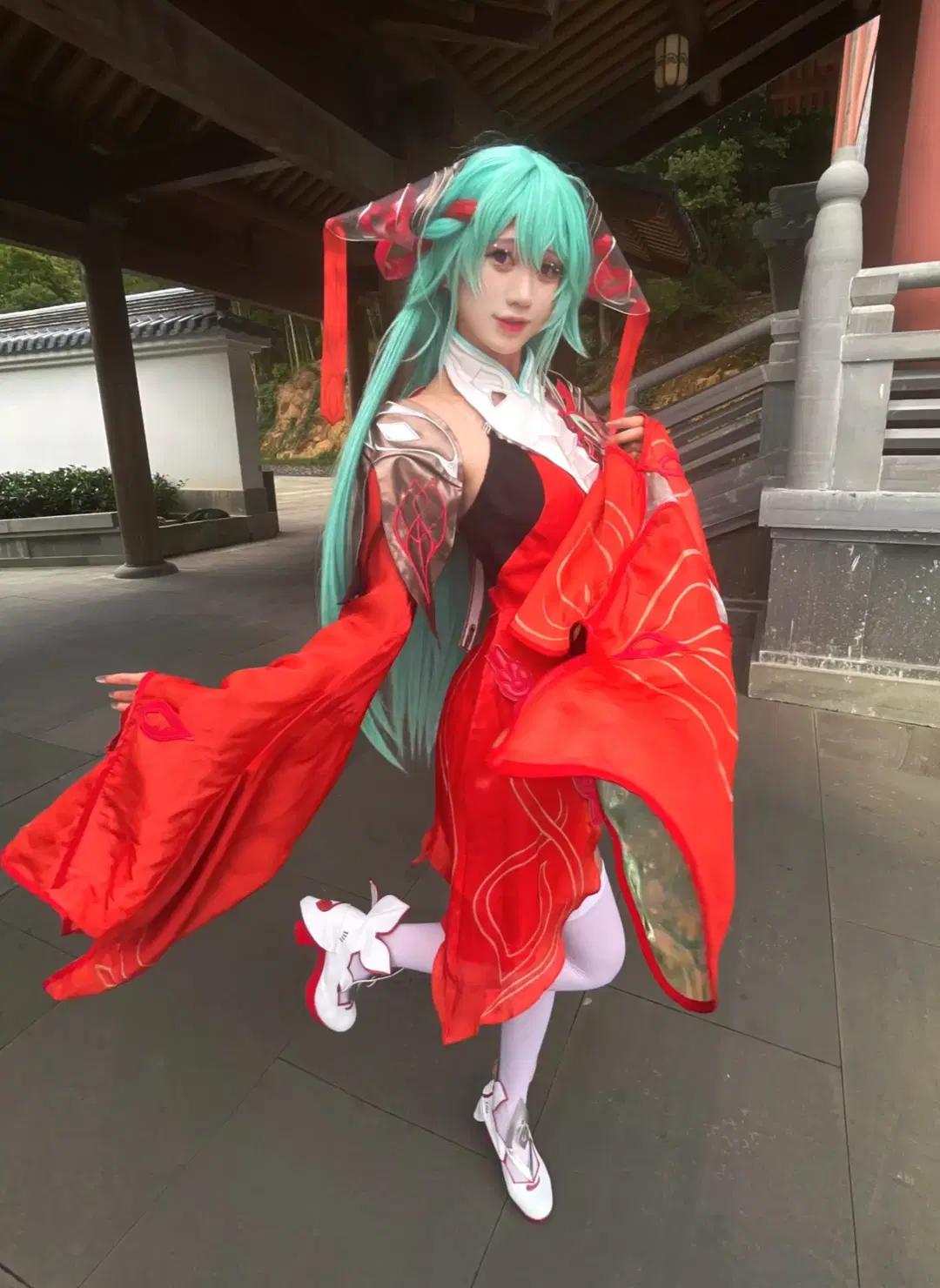 【少司缘cos】王者荣耀里的绿发红衣小财迷 - 配角一奈 - 第2张