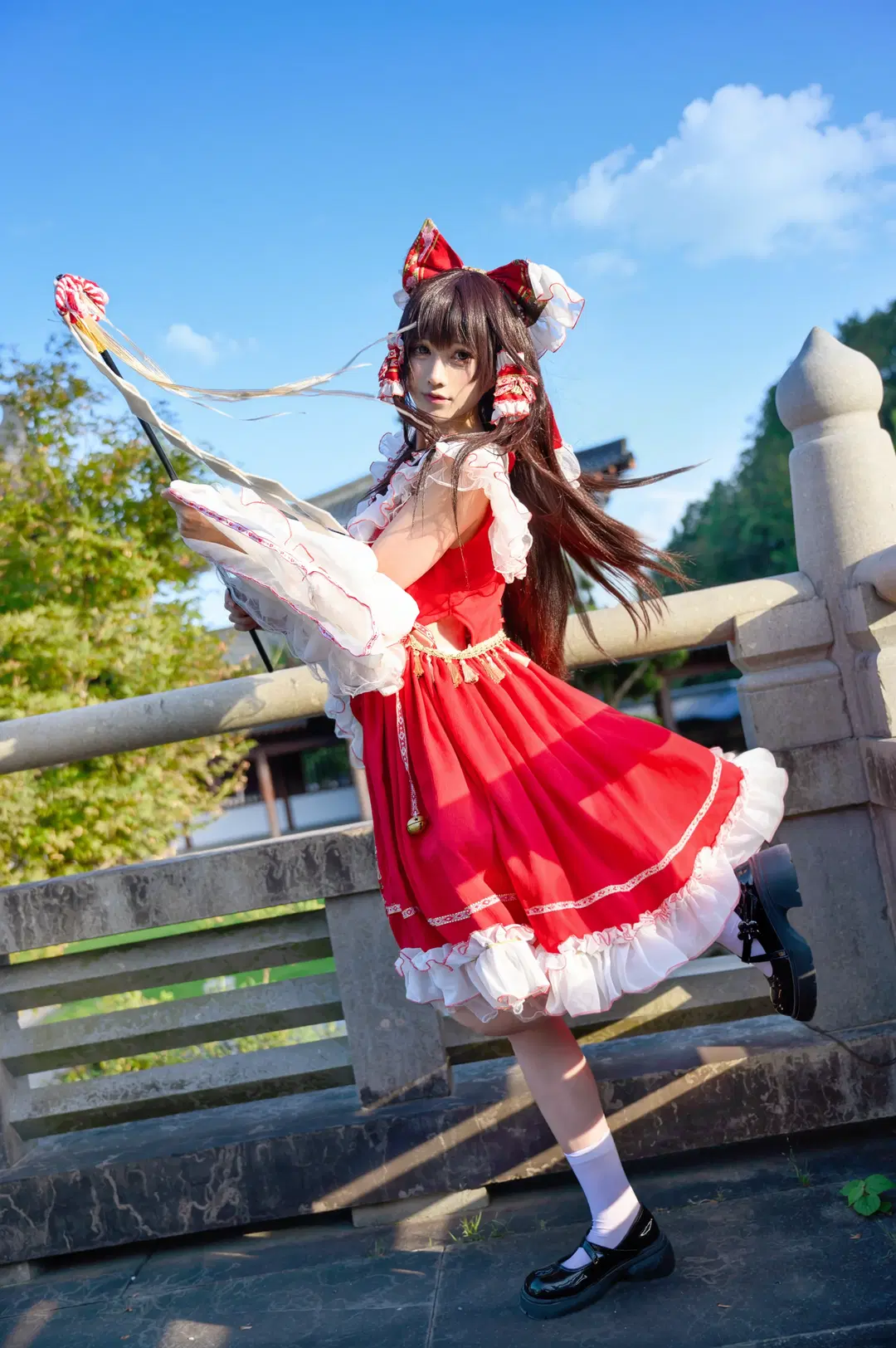 博丽灵梦cos, 东方project, 白丝, cosplay摄影, 二次元外景
