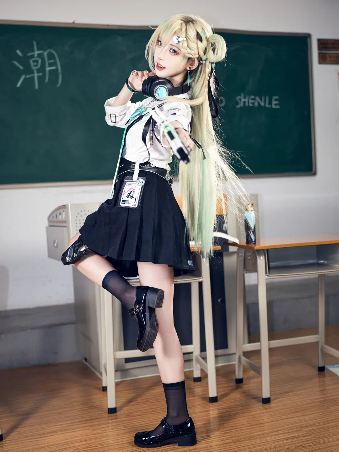 [Lynae cosplay] Wuthering Waves StarTorch Academy Classroom Daily Life by 星空 - Image 12