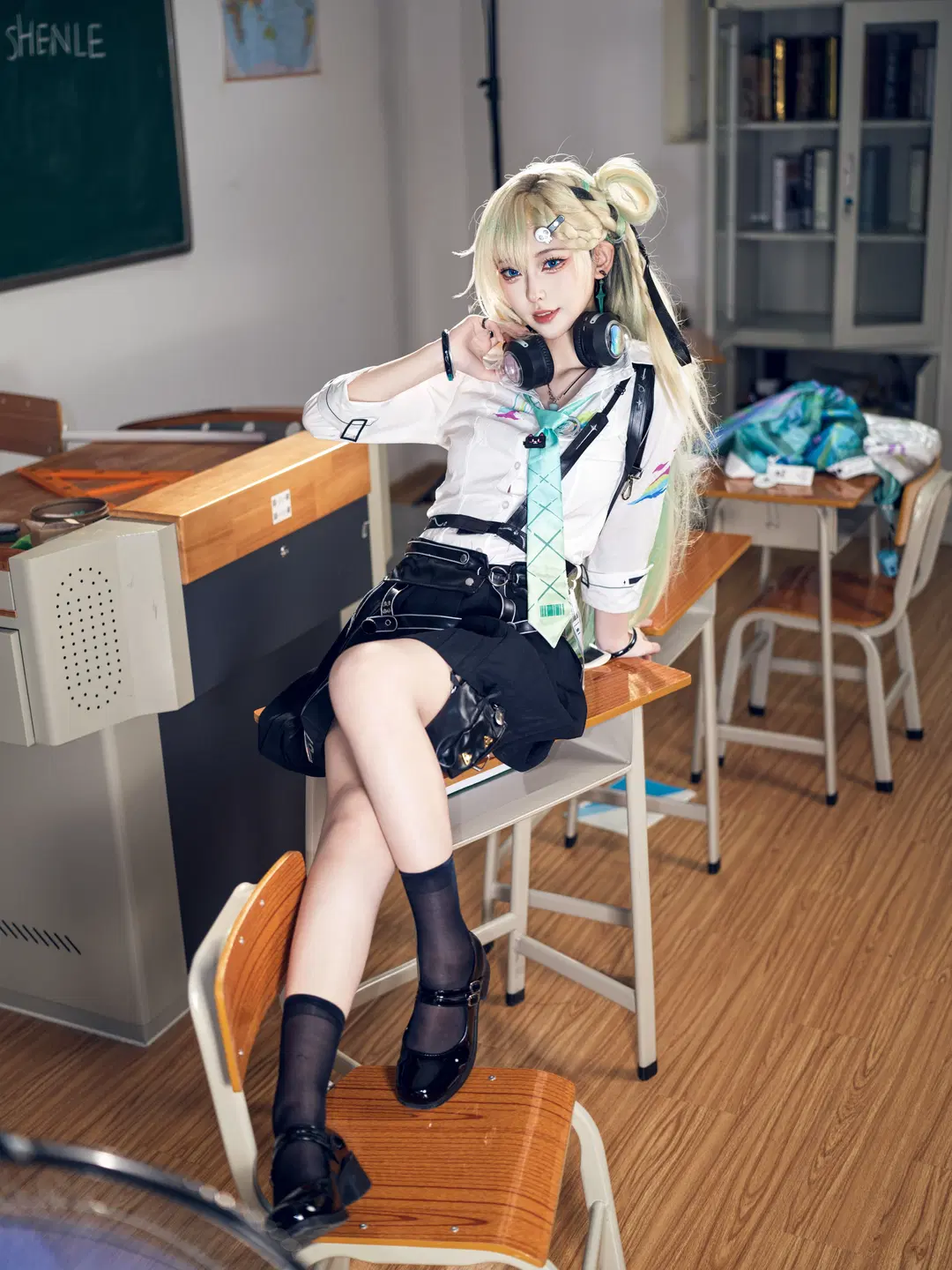 [Lynae cosplay] Wuthering Waves StarTorch Academy Classroom Daily Life by 星空 - Image 14