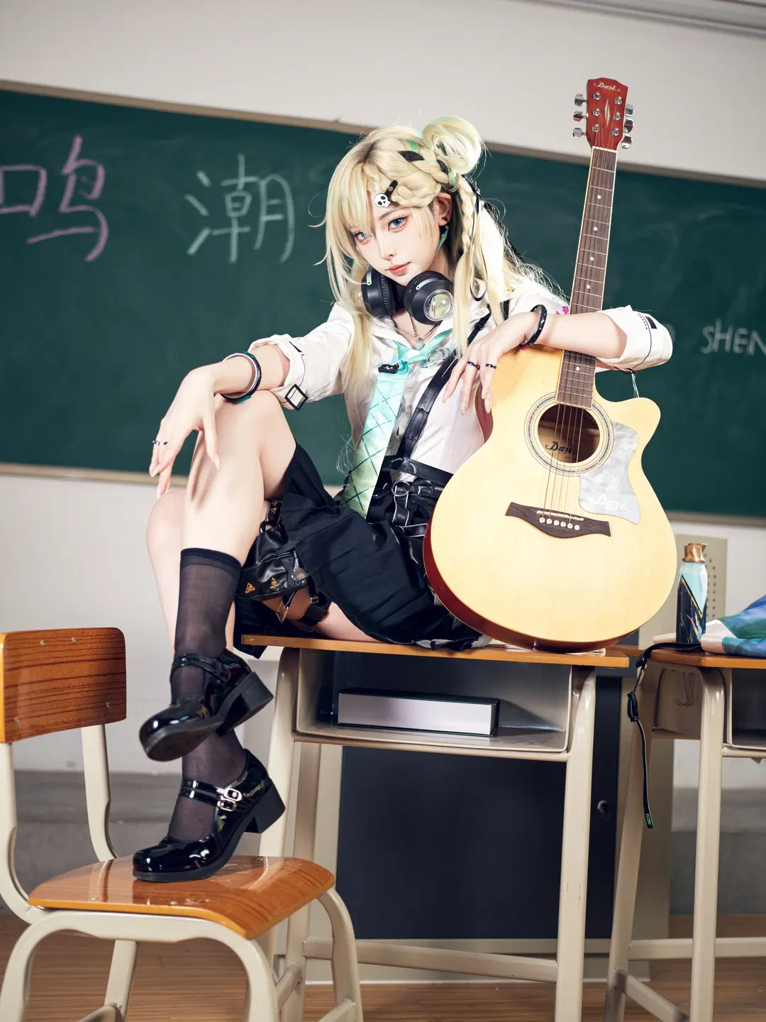 [Lynae cosplay] Wuthering Waves StarTorch Academy Classroom Daily Life by 星空 - Image 2