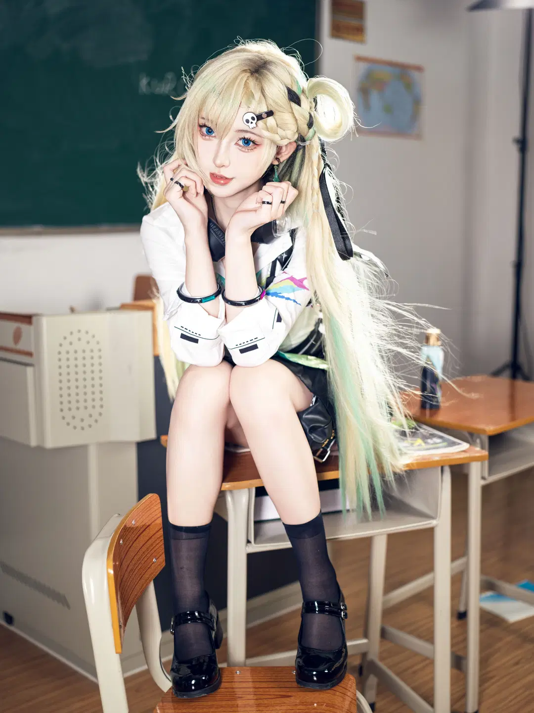 [Lynae cosplay] Wuthering Waves StarTorch Academy Classroom Daily Life by 星空 - Image 6