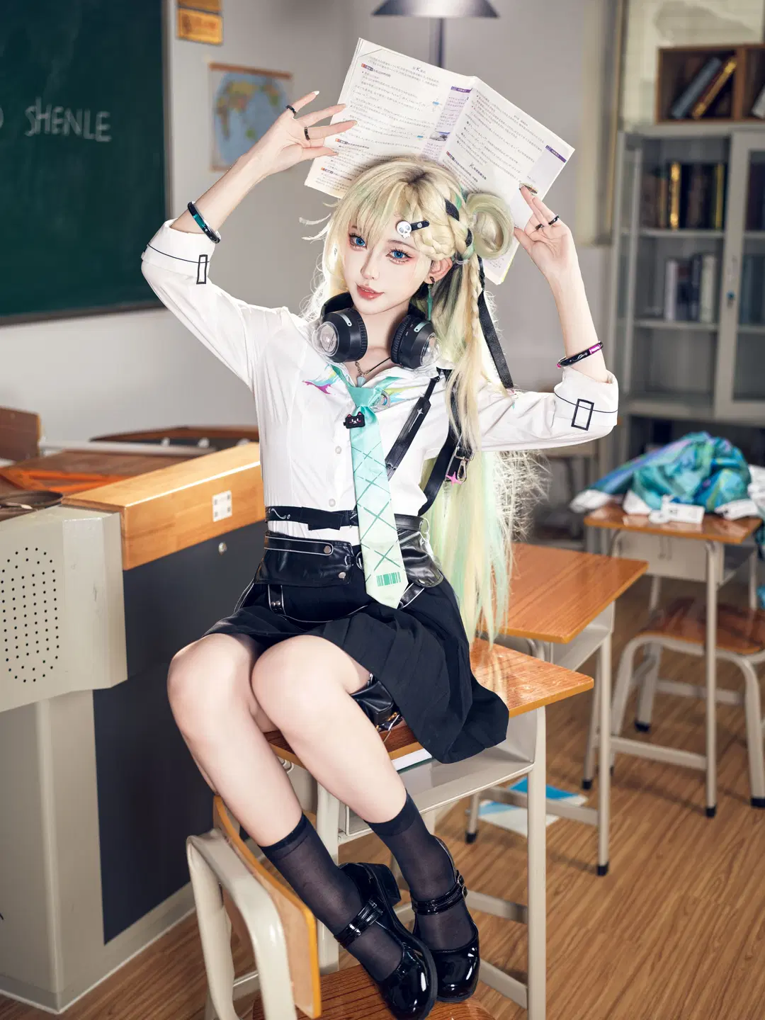 【琳奈cos】鸣潮星炬学院的校园日常随拍 - 星空 - 第8张