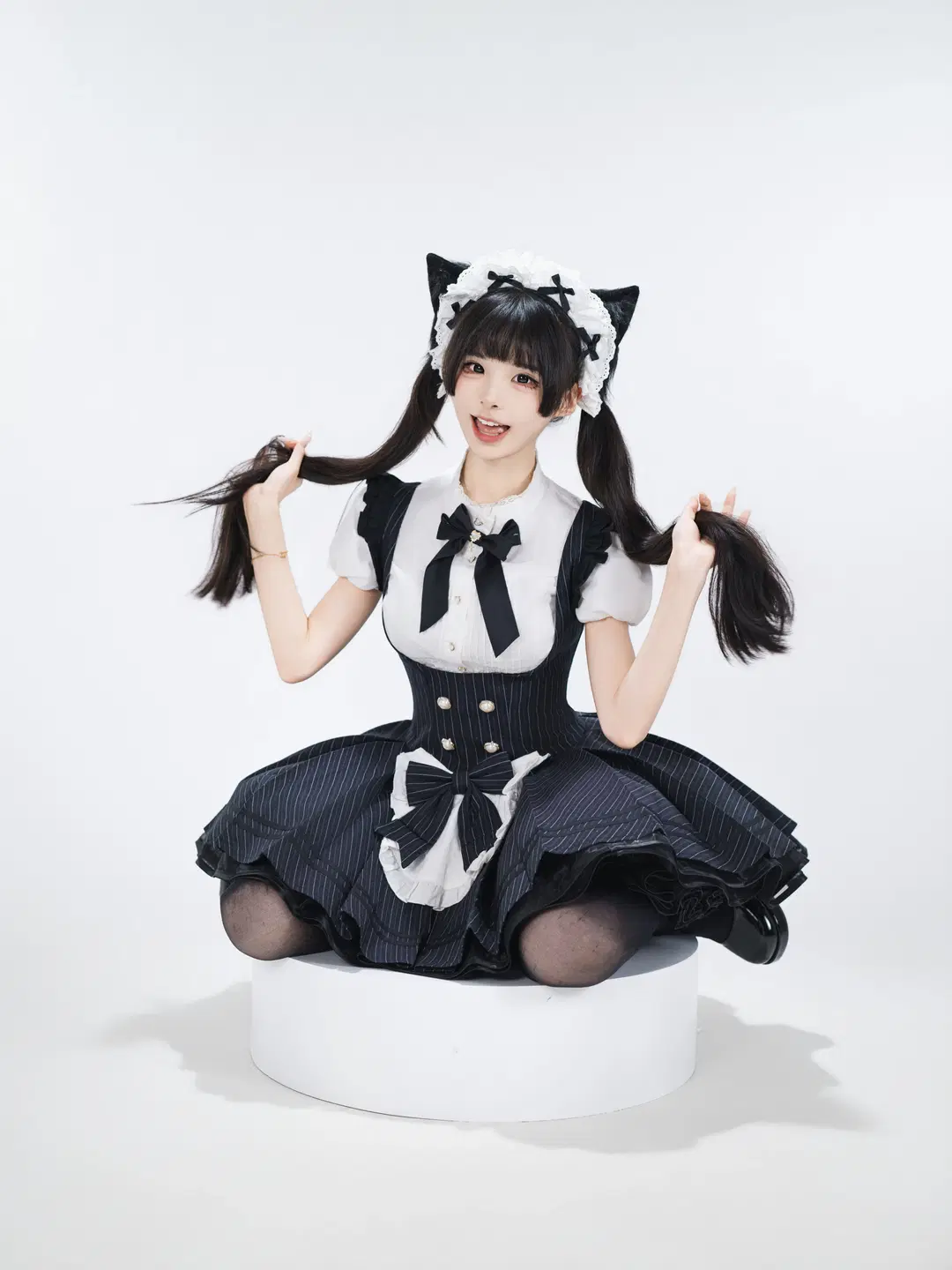 Catgirl Maid Outfit White Background Photography: Energetic Japanese-Style Photoshoot by 星空 - Image 14