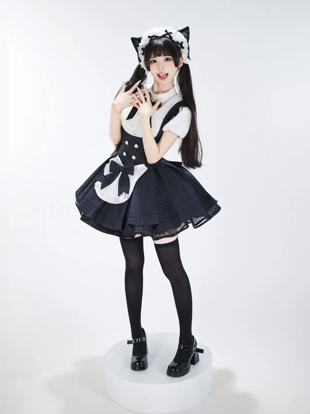 Catgirl Maid Outfit White Background Photography: Energetic Japanese-Style Photoshoot by 星空 - Image 6