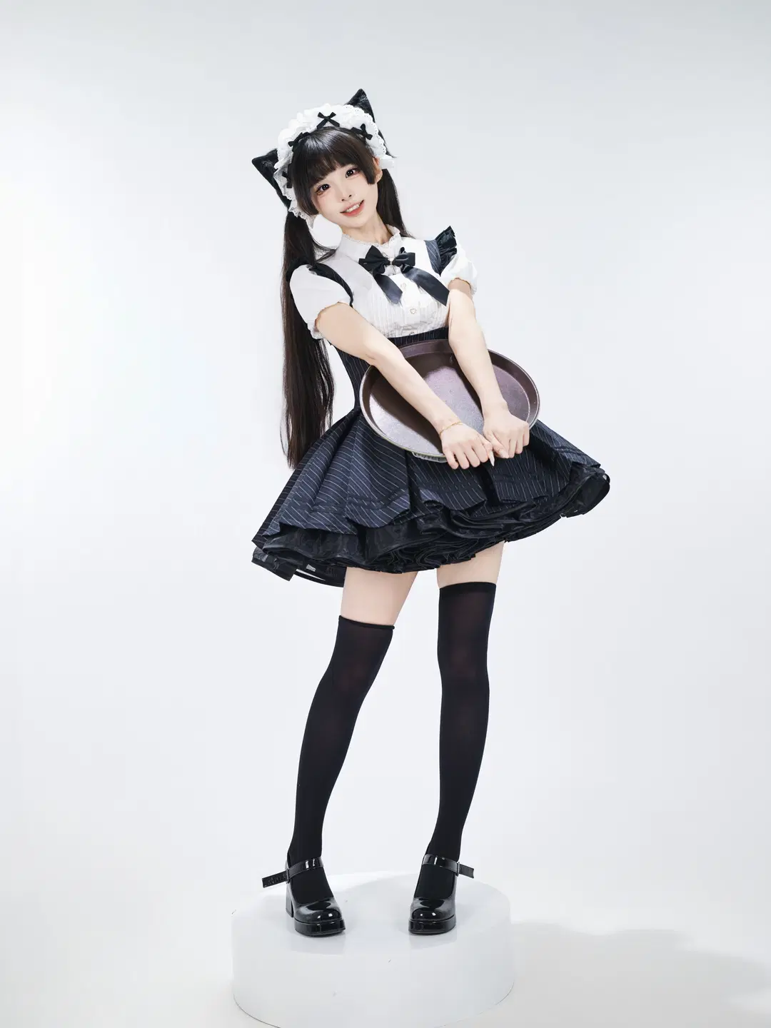 Catgirl Maid Outfit White Background Photography: Energetic Japanese-Style Photoshoot by 星空 - Image 9