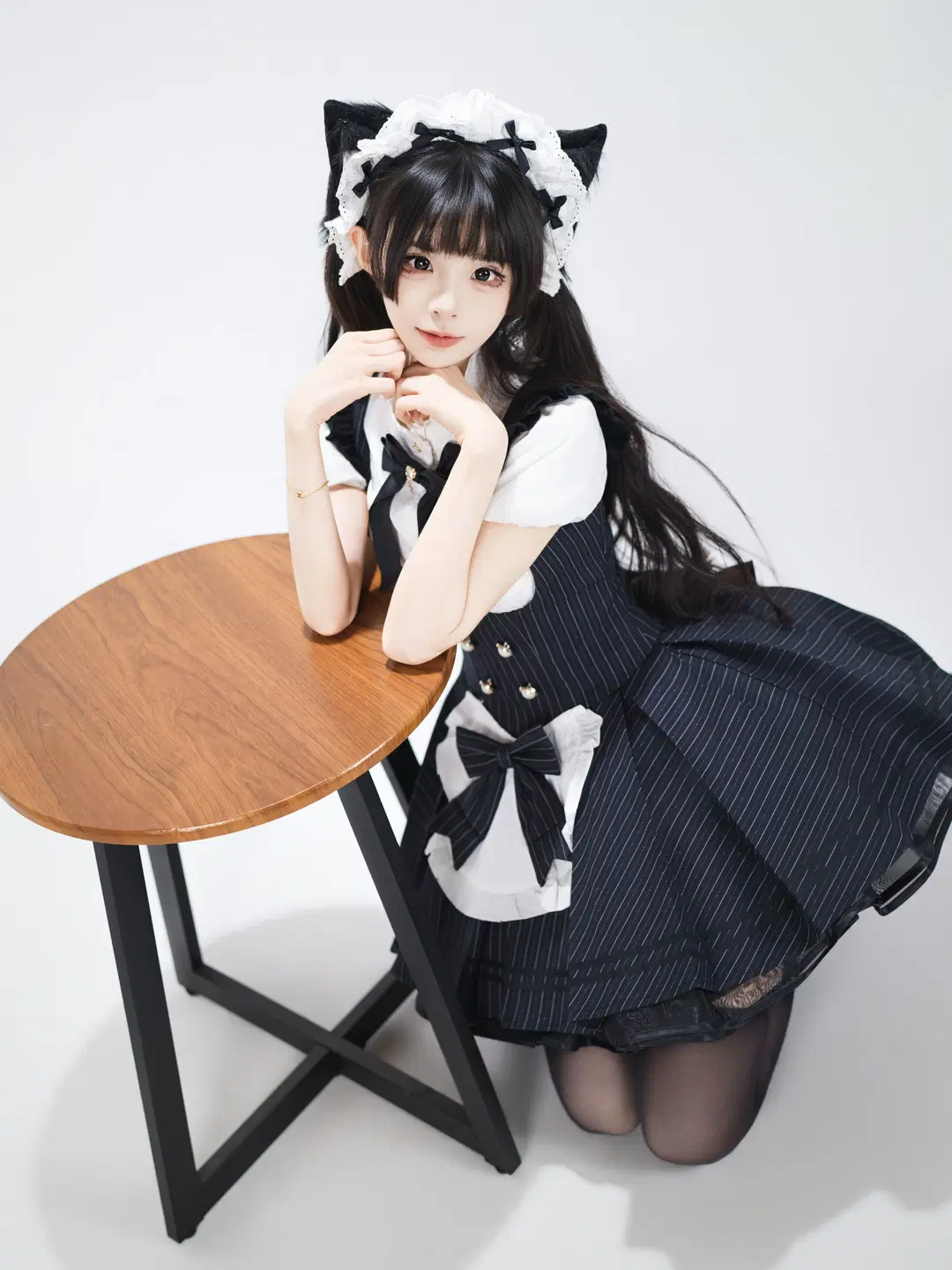 Studio Portrait Japanese Style Photography of a Cat-Ear Maid: Texture and Detail Log of Black Sheer Stockings and Striped Hem by 星空 - Image 11