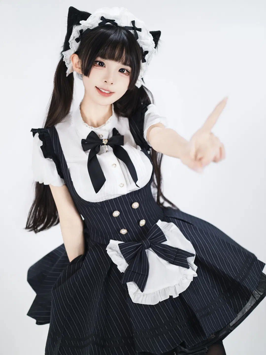 Studio Portrait Japanese Style Photography of a Cat-Ear Maid: Texture and Detail Log of Black Sheer Stockings and Striped Hem by 星空 - Image 6