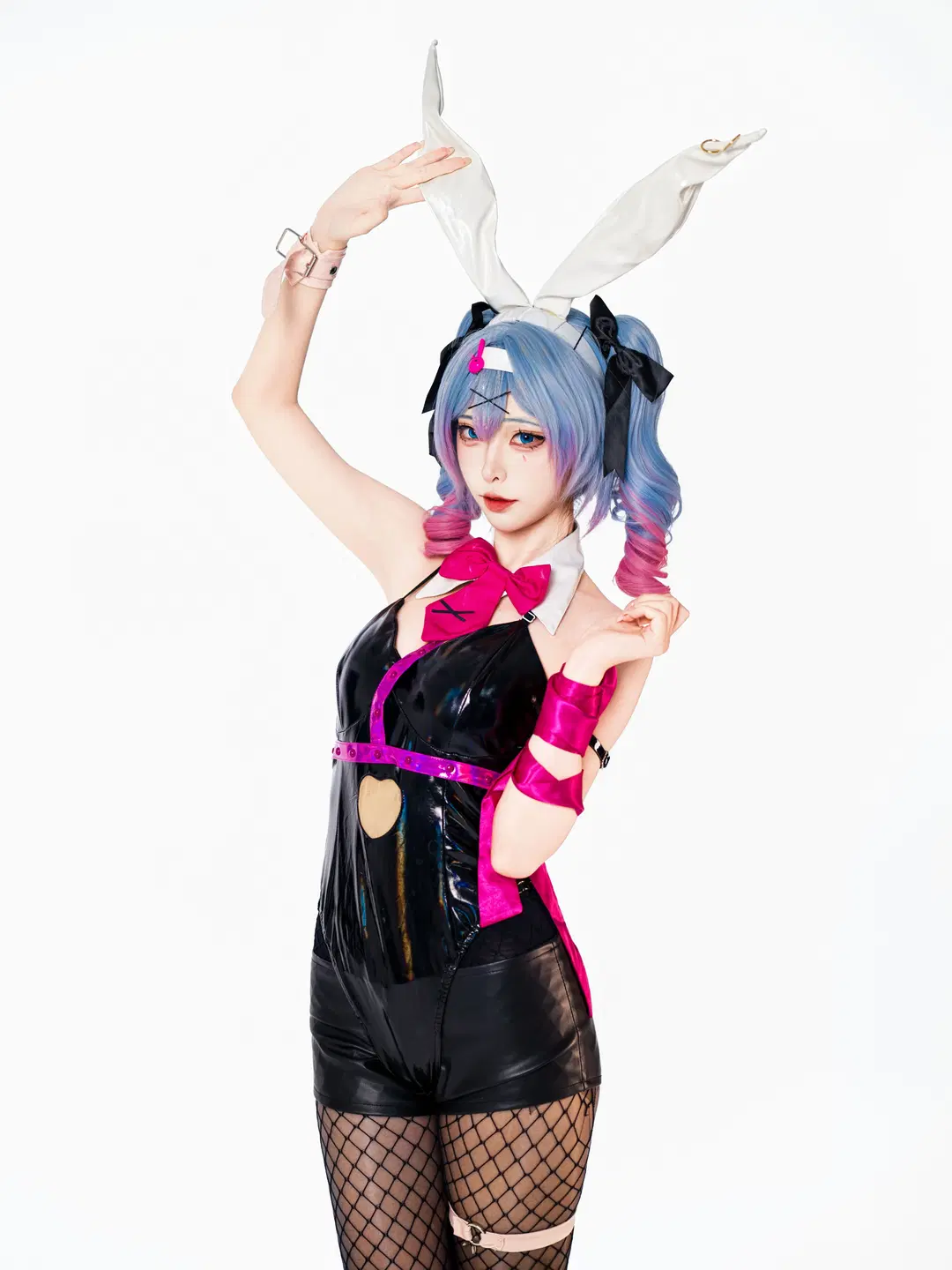 【初音ミク コスプレ】ラビットホールのポーカー勝負、先に惚れたら負け - 星空 - 15枚目