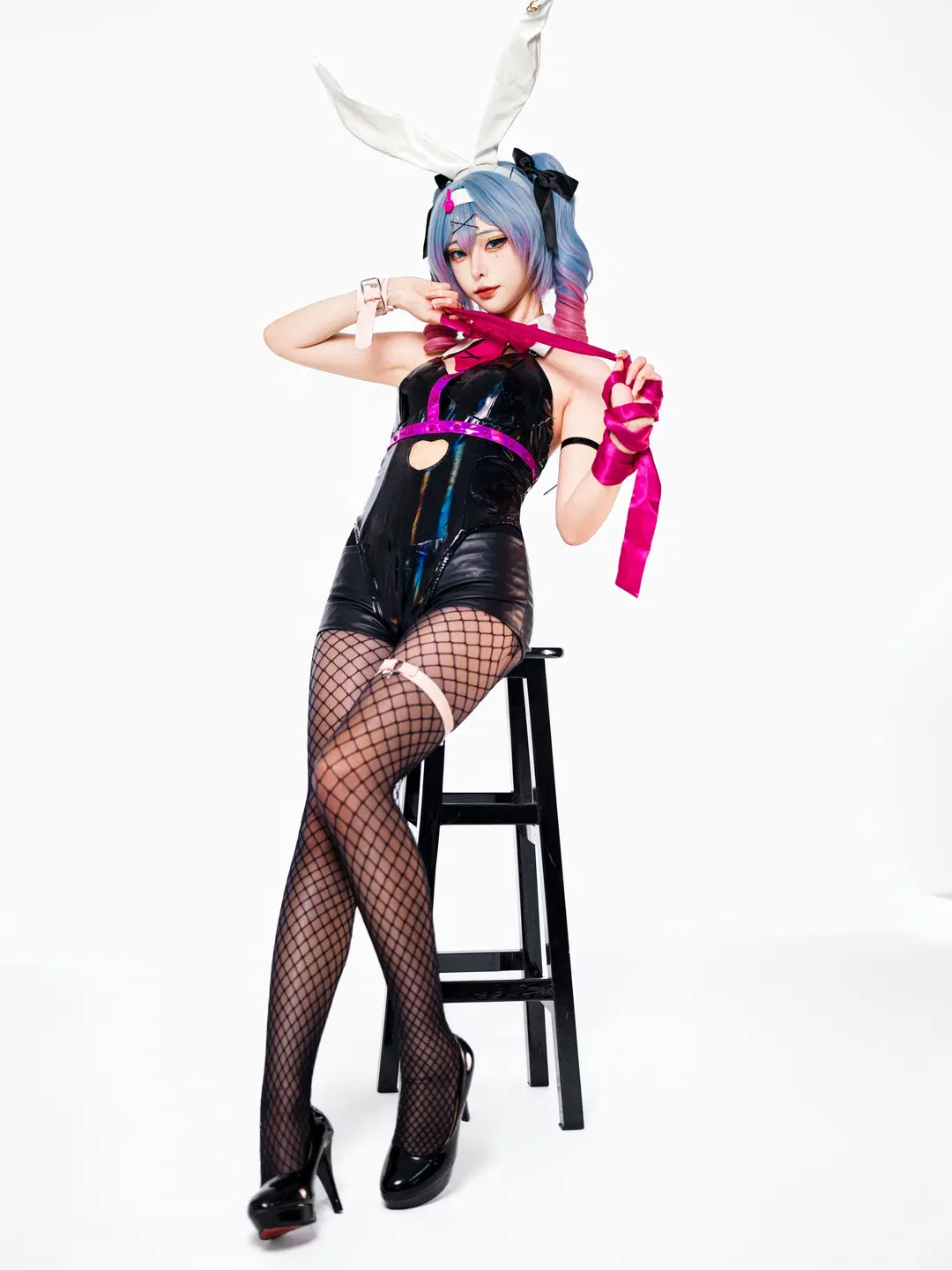 【初音ミク コスプレ】ラビットホールのポーカー勝負、先に惚れたら負け - 星空 - 17枚目