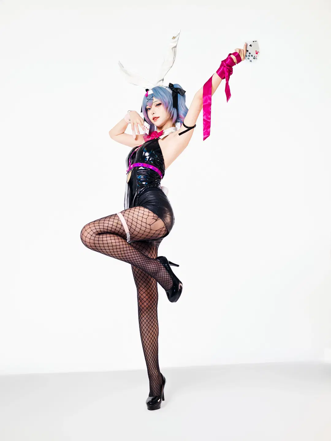 【初音ミク コスプレ】ラビットホールのポーカー勝負、先に惚れたら負け - 星空 - 7枚目