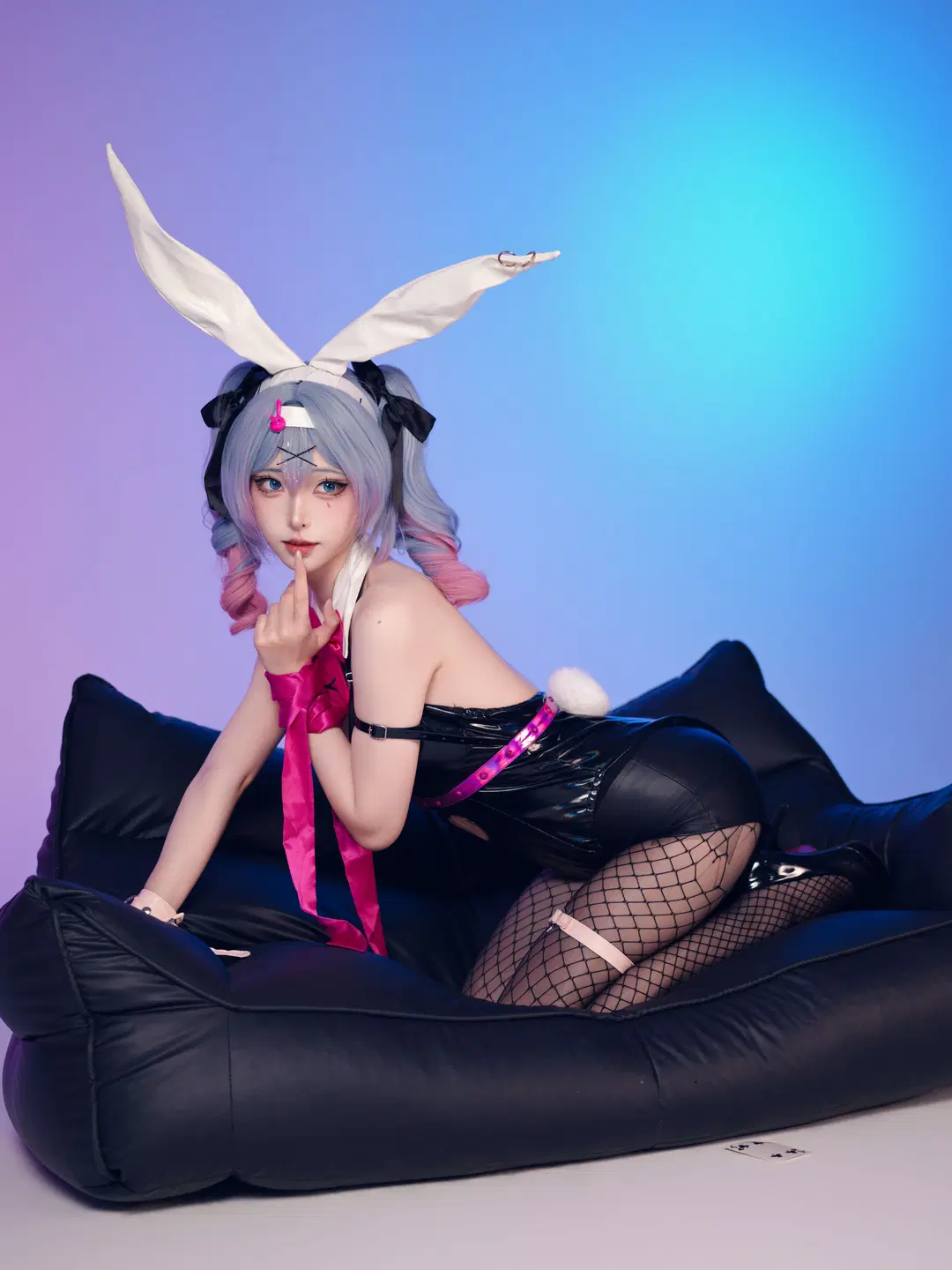 【初音ミク コスプレ】「ラビットホール」ネオンの雰囲気が漂うスタジオ撮影をシェア - 星空 - 11枚目