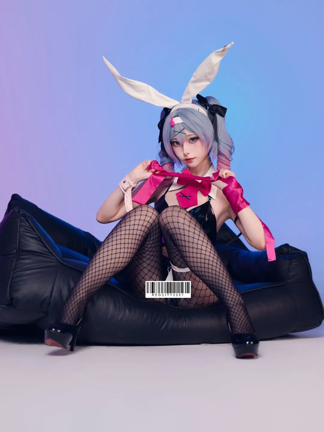 【初音ミク コスプレ】「ラビットホール」ネオンの雰囲気が漂うスタジオ撮影をシェア - 星空 - 12枚目