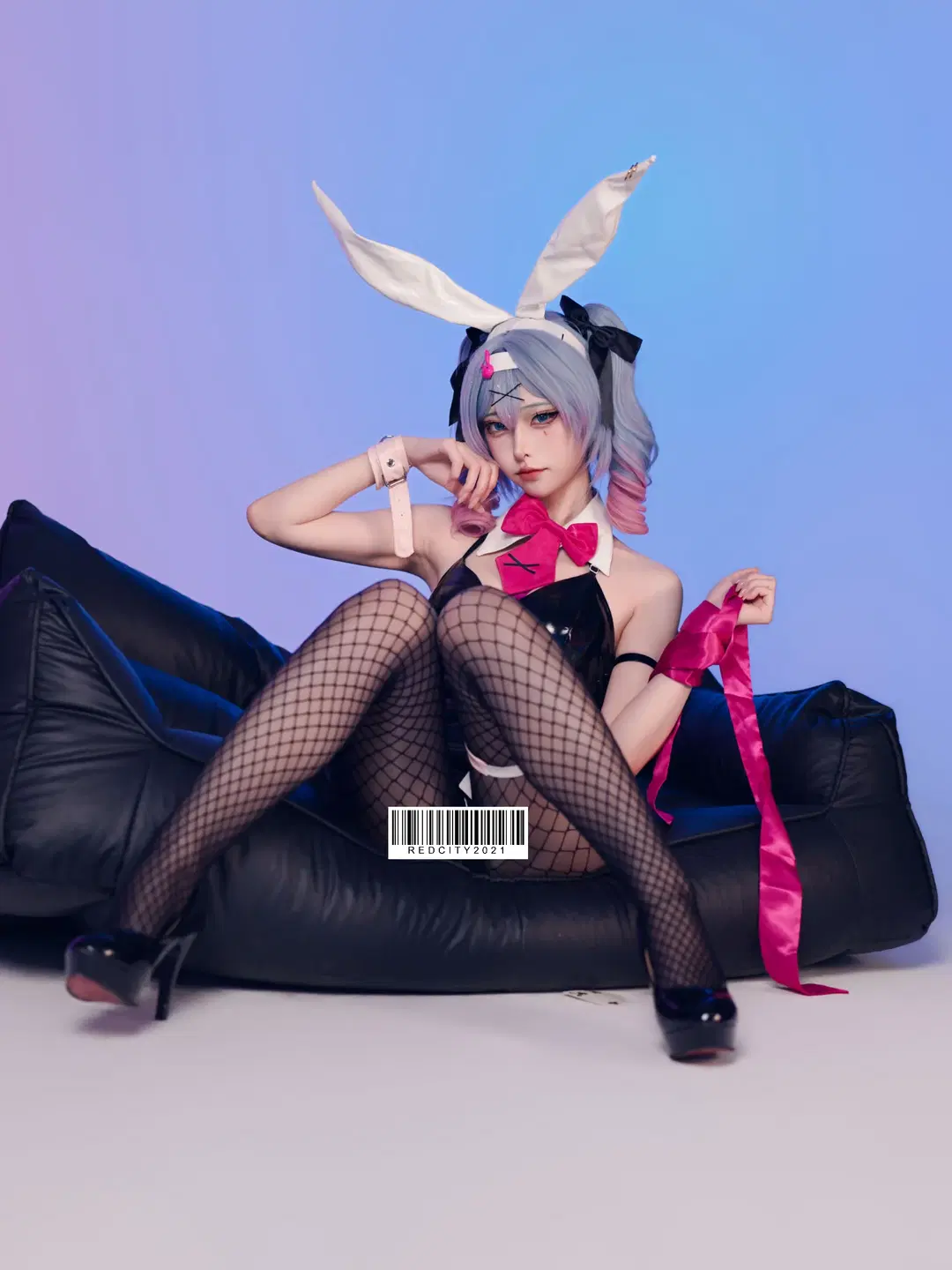 【初音ミク コスプレ】「ラビットホール」ネオンの雰囲気が漂うスタジオ撮影をシェア - 星空 - 13枚目