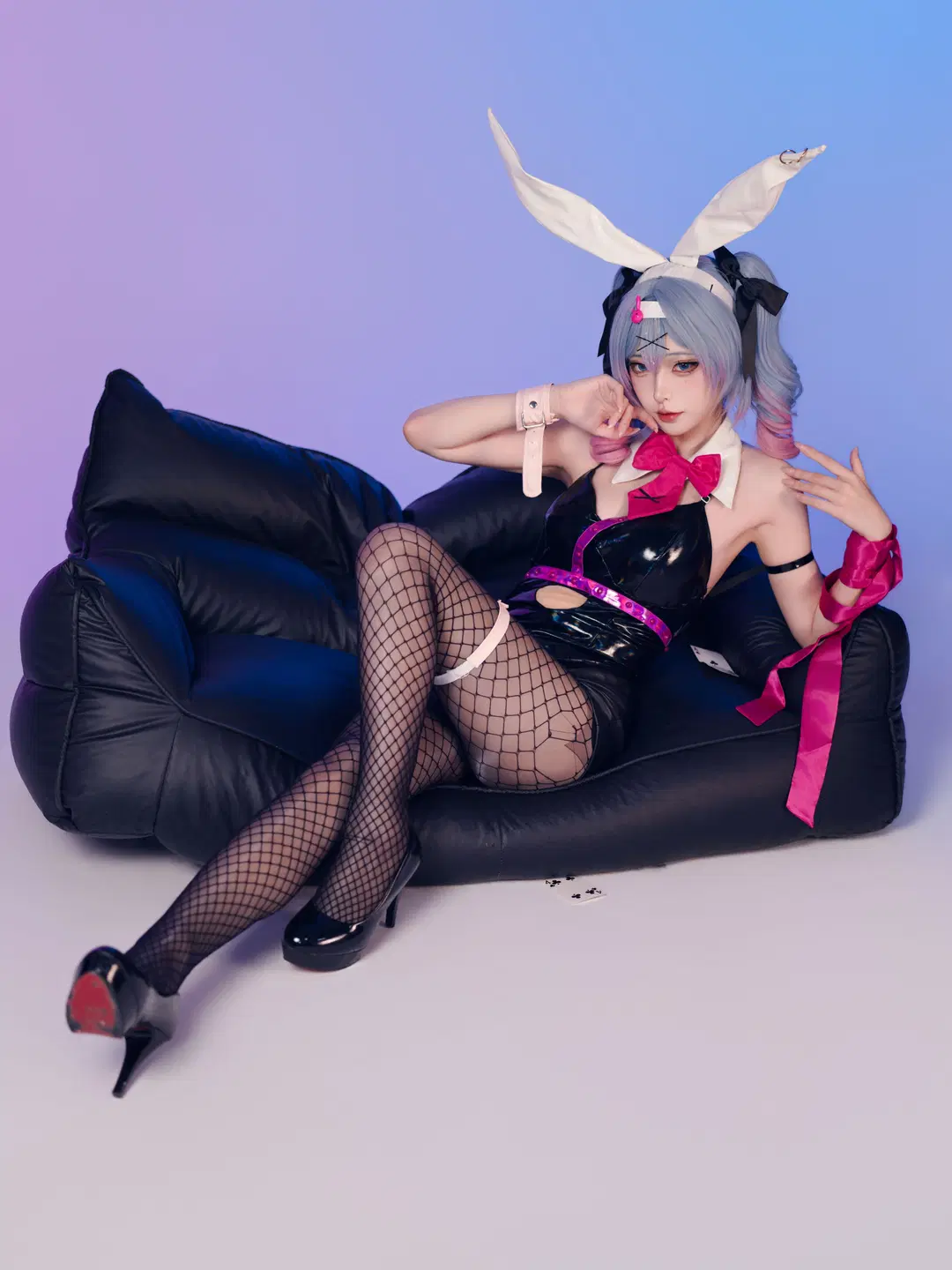 【初音ミク コスプレ】「ラビットホール」ネオンの雰囲気が漂うスタジオ撮影をシェア - 星空 - 4枚目