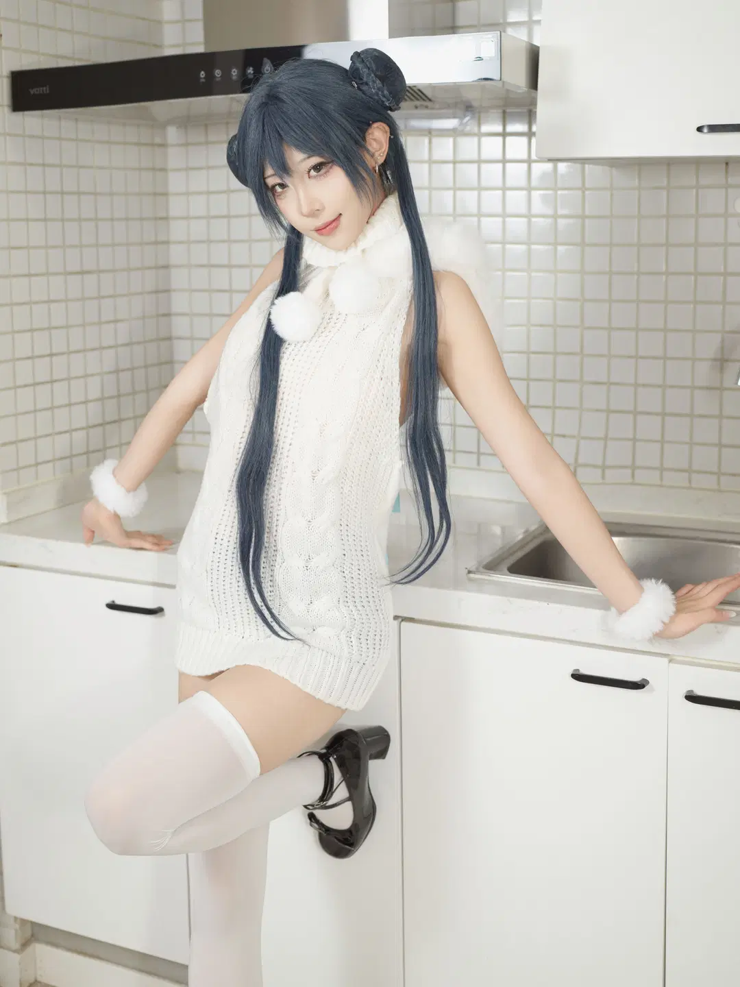 cosplay, 日系居家寫真, 白絲過膝襪, 哈蘇人像攝影, 白毛衣穿搭