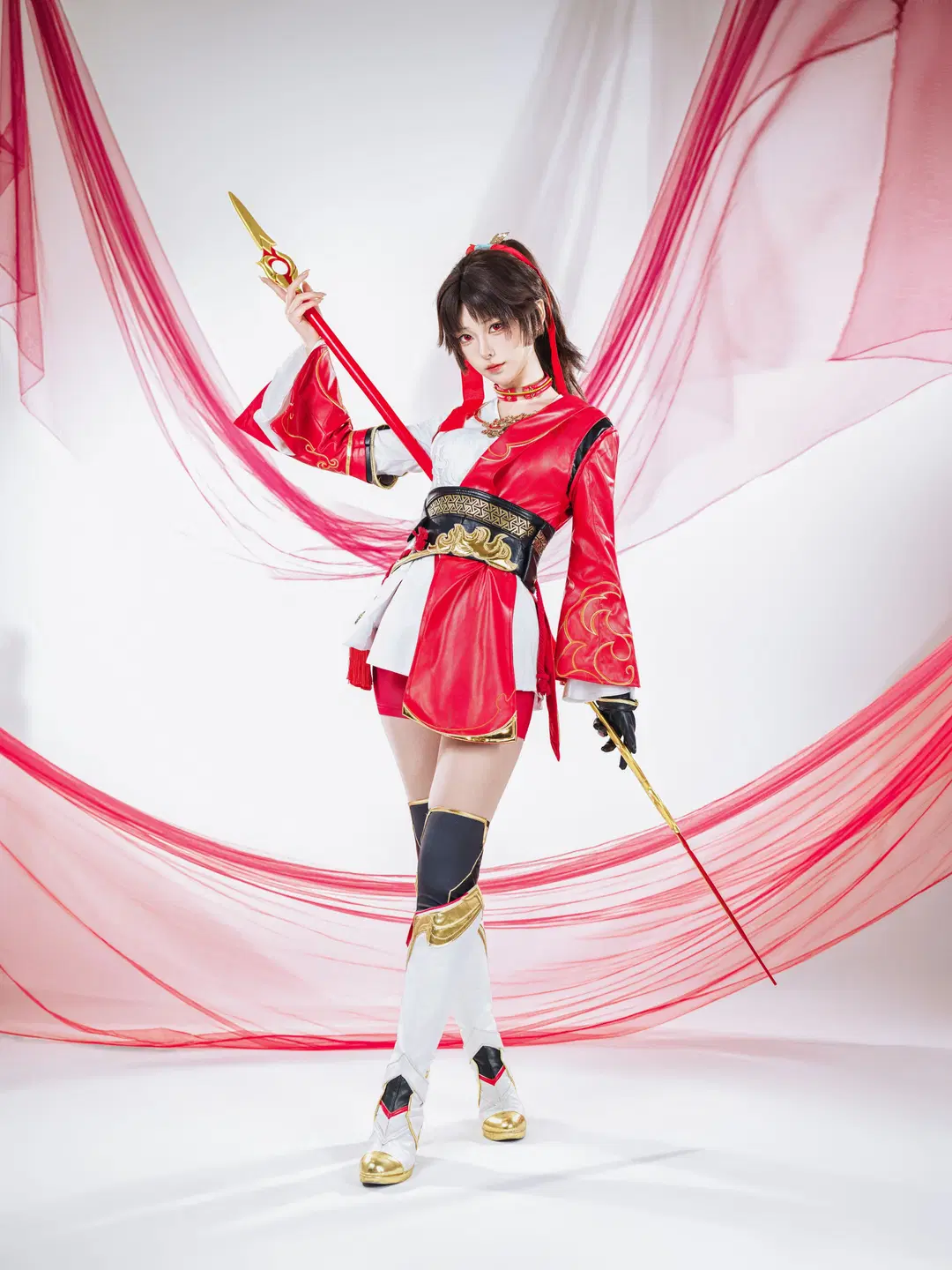 【ユンエイ コスプレ】赤と白の戦闘服に長槍、『オナー・オブ・キングス』の推しヒーローのスタジオ撮影 - 星空 - 16枚目