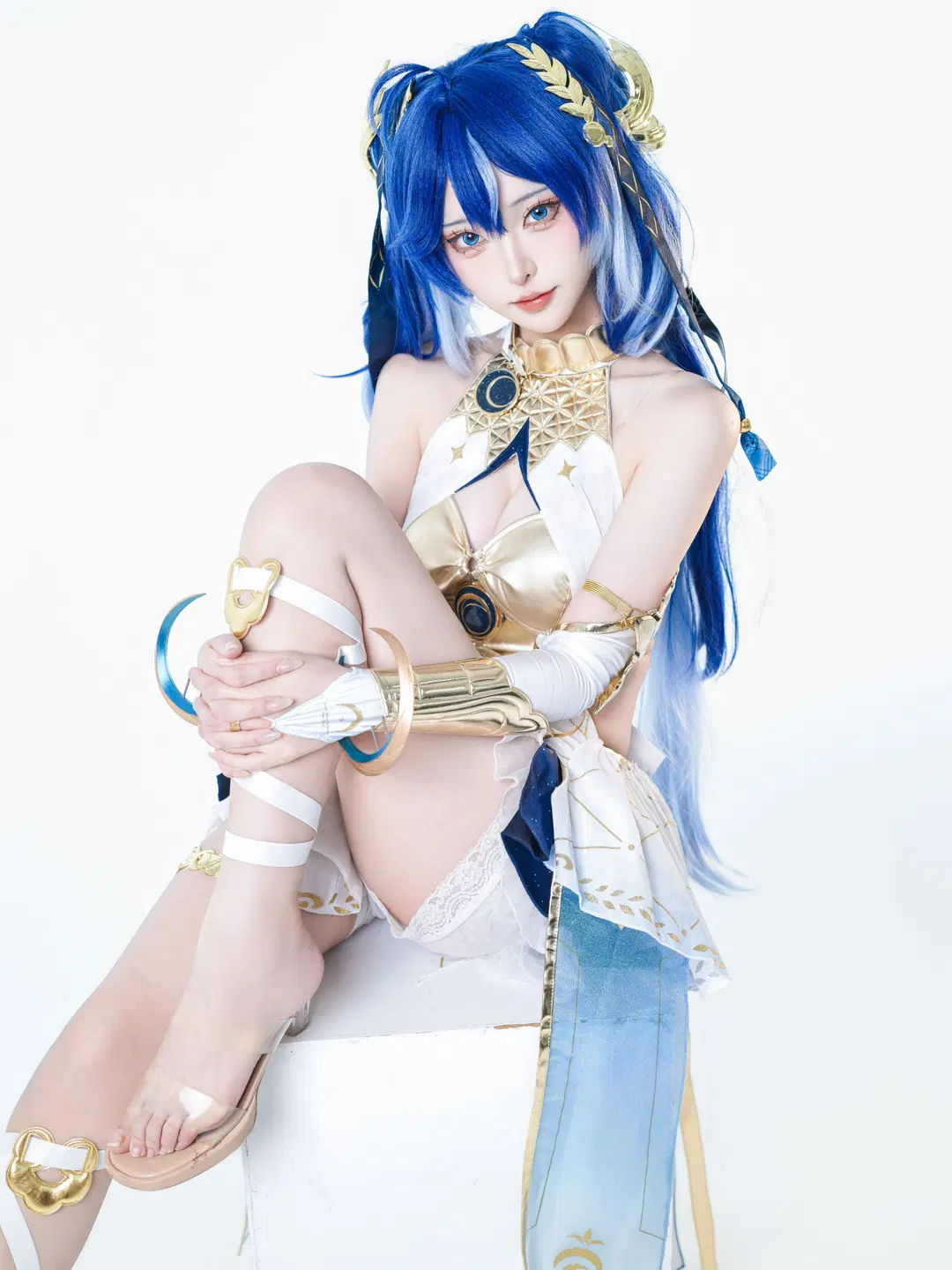 [Iuno cosplay] Between White and Blue, She Is the Only Light by 星空 - Image 13