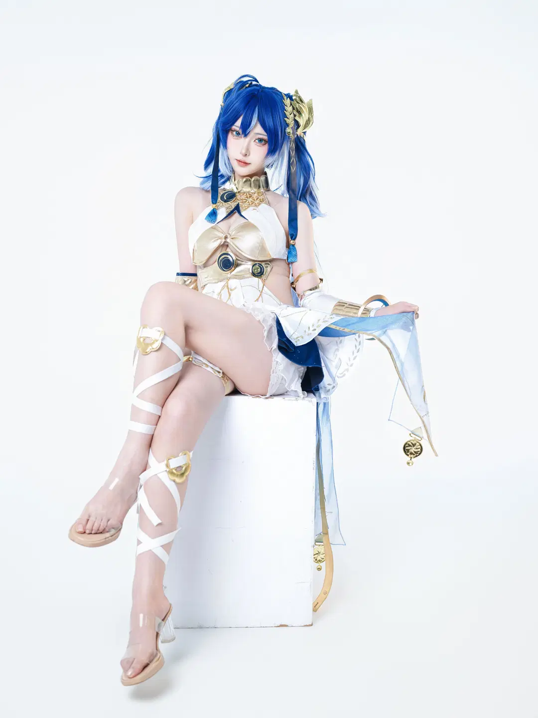 [Iuno cosplay] Between White and Blue, She Is the Only Light by 星空 - Image 16