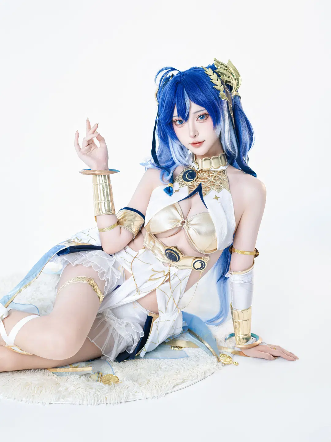 [Iuno cosplay] Between White and Blue, She Is the Only Light by 星空 - Image 4