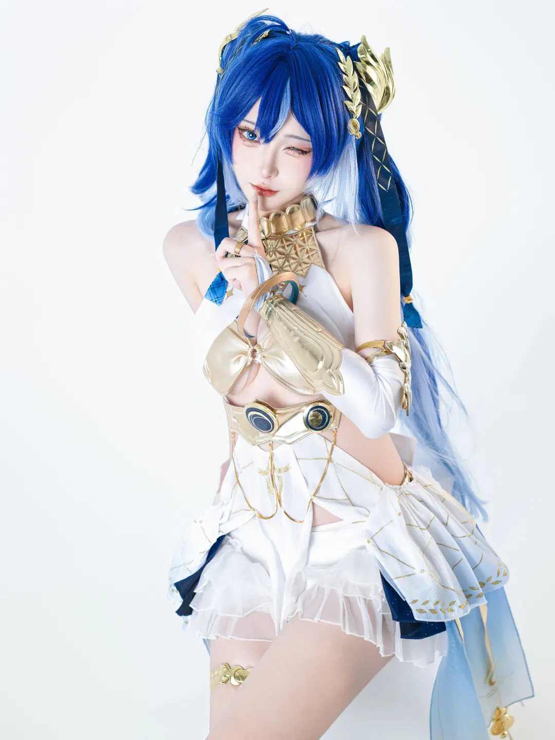 [Iuno cosplay] Between White and Blue, She Is the Only Light by 星空 - Image 7