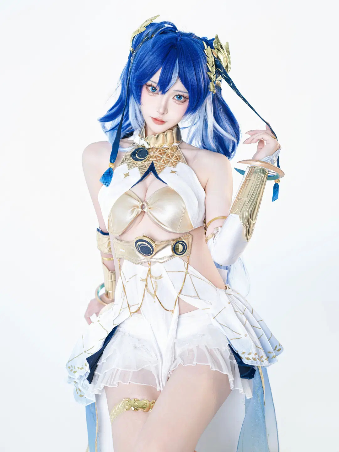 [Iuno cosplay] Between White and Blue, She Is the Only Light by 星空 - Image 8