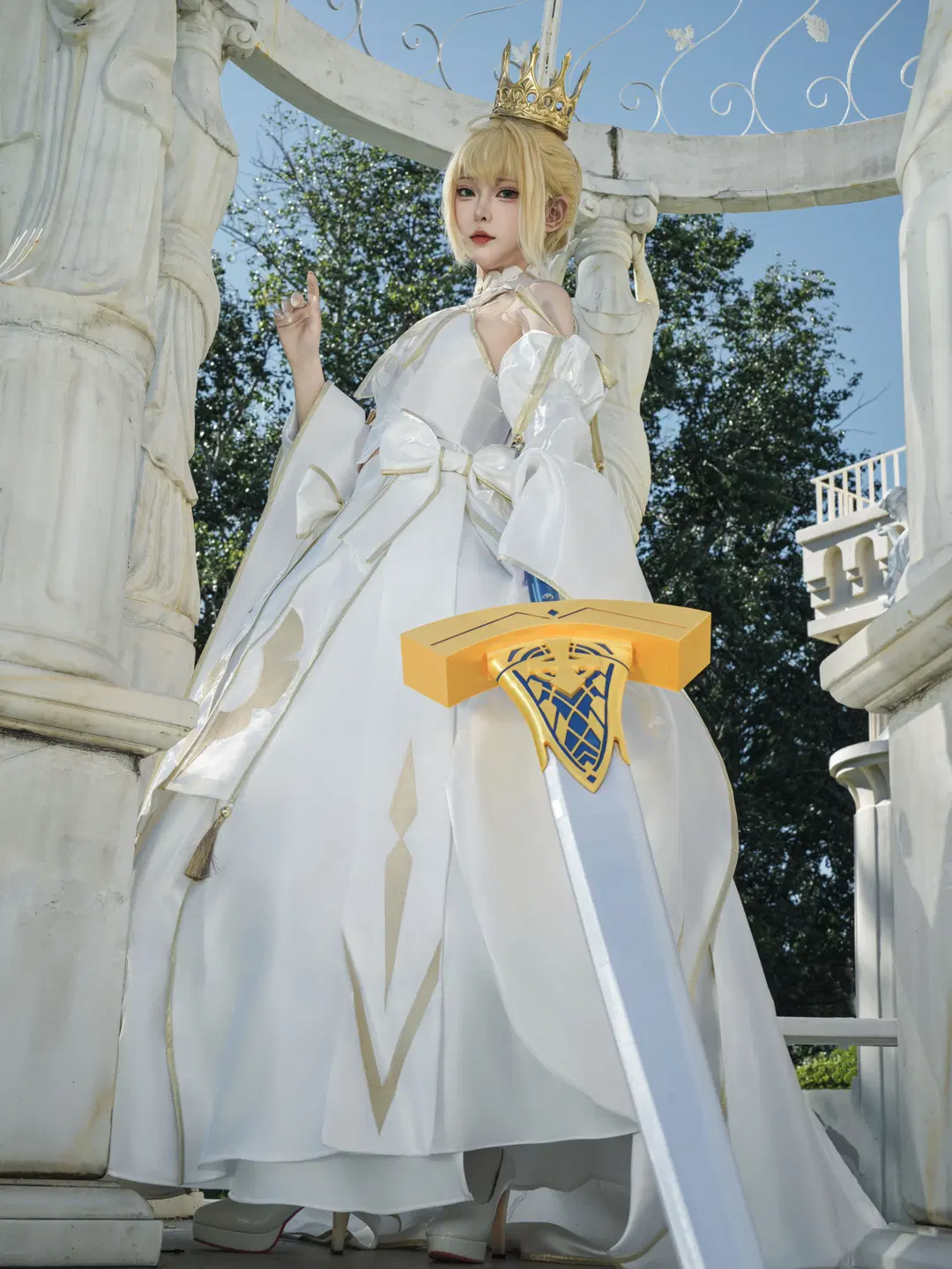 【アルトリア コスプレ】『Fateシリーズ』白い礼服、陽光の下で剣を執る白き騎士 - 星空 - 5枚目