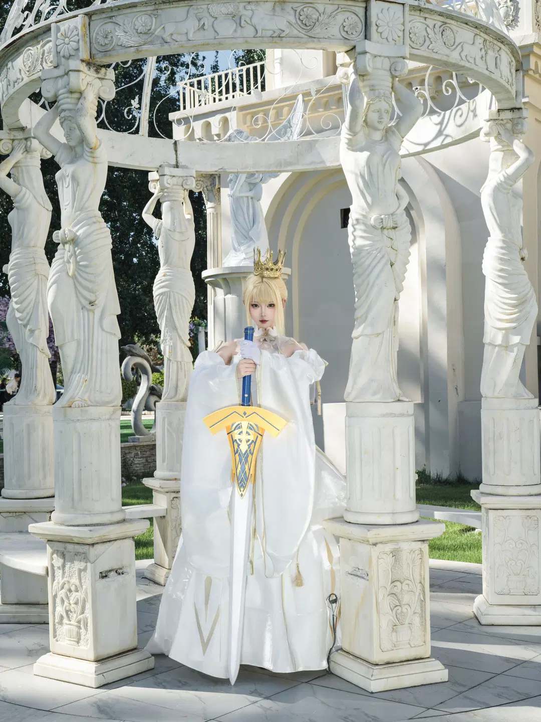 【アルトリア コスプレ】『Fateシリーズ』白い礼服、陽光の下で剣を執る白き騎士 - 星空 - 7枚目