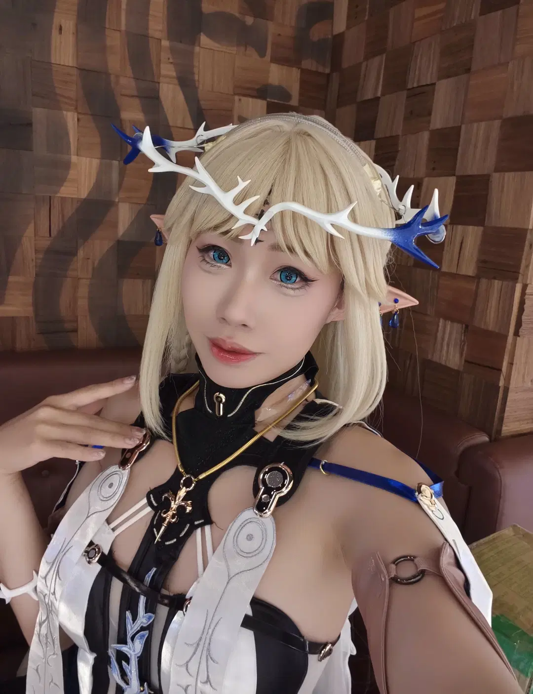 Wuthering Waves, cosplay, Cartethyia Cosplay, Convention photos, Elf ears