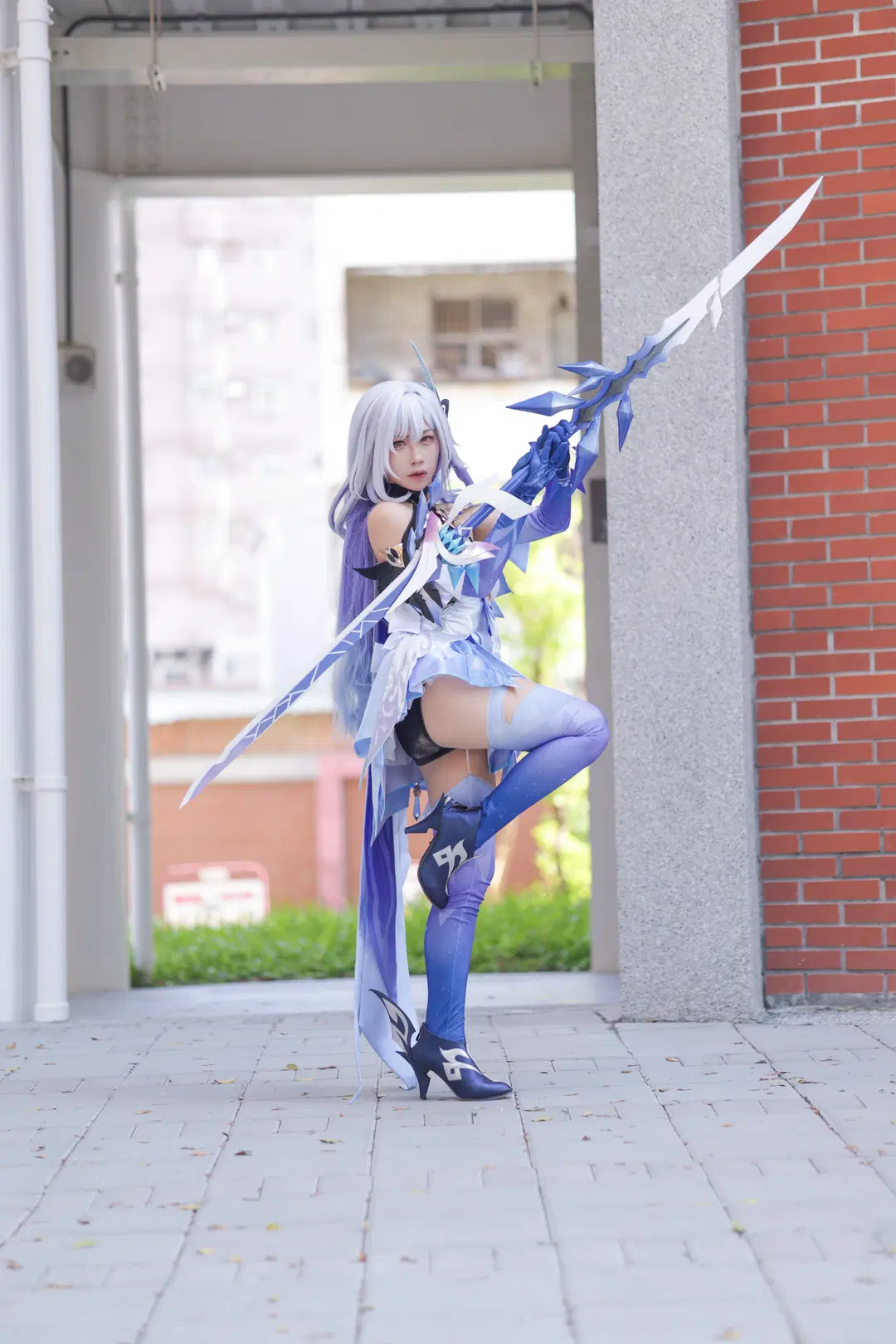 [Skirk cosplay] Genshin Impact Location Shoot: Heatstroke Convention Photo Share by 柯栗子 - Image 17