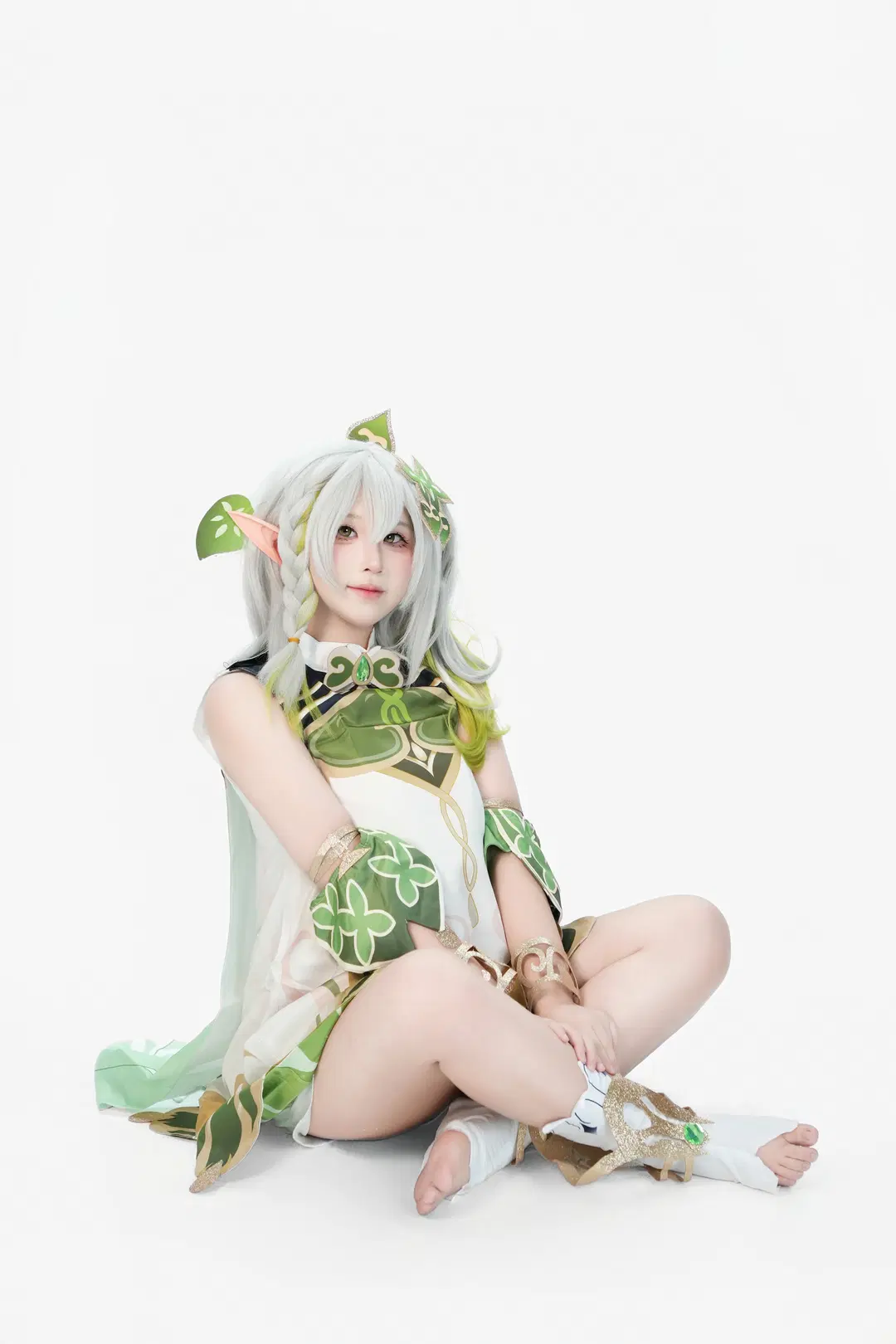 【Nahida Cosplay】Versatile Moe Girl Pose Reference in a White Studio by 芫宝 - Image 7