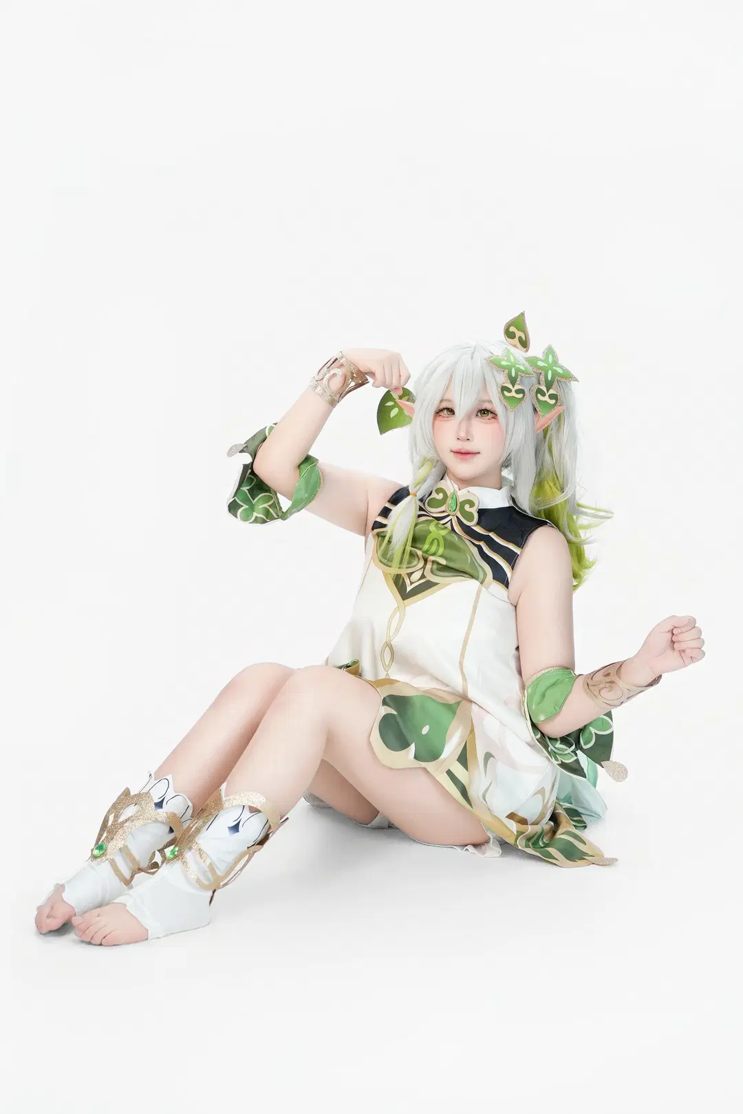 【Nahida Cosplay】Versatile Moe Girl Pose Reference in a White Studio by 芫宝 - Image 8
