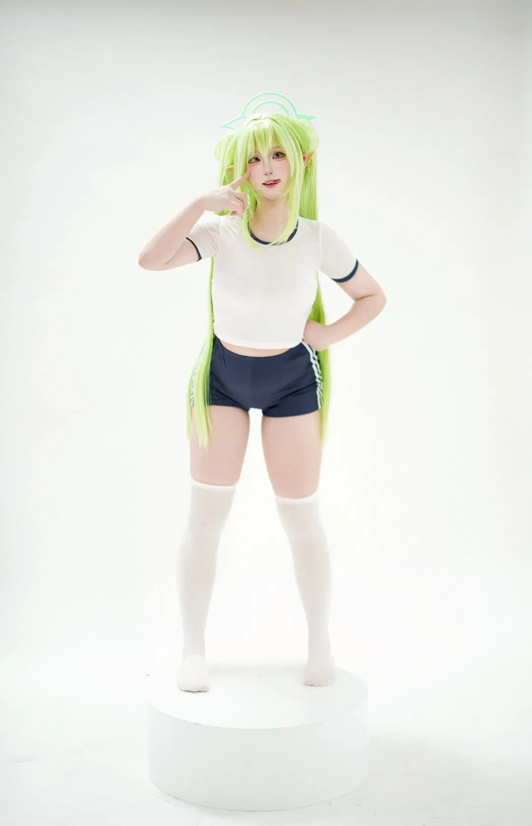 【ハイランダー双子のコスプレ】『ブルーアーカイブ』体操服ポーズ参考 - 芫宝 - 4枚目