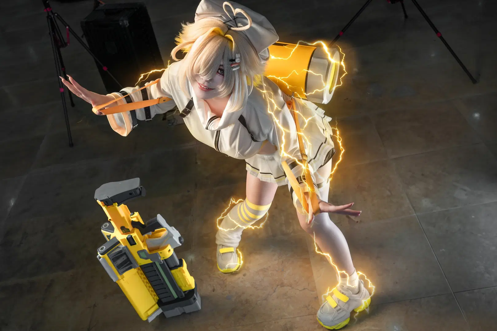 【エレグコスプレ】『勝利の女神：NIKKE』雷エフェクトが炸裂する決定的瞬間 - 喵喵子kiki - 2枚目