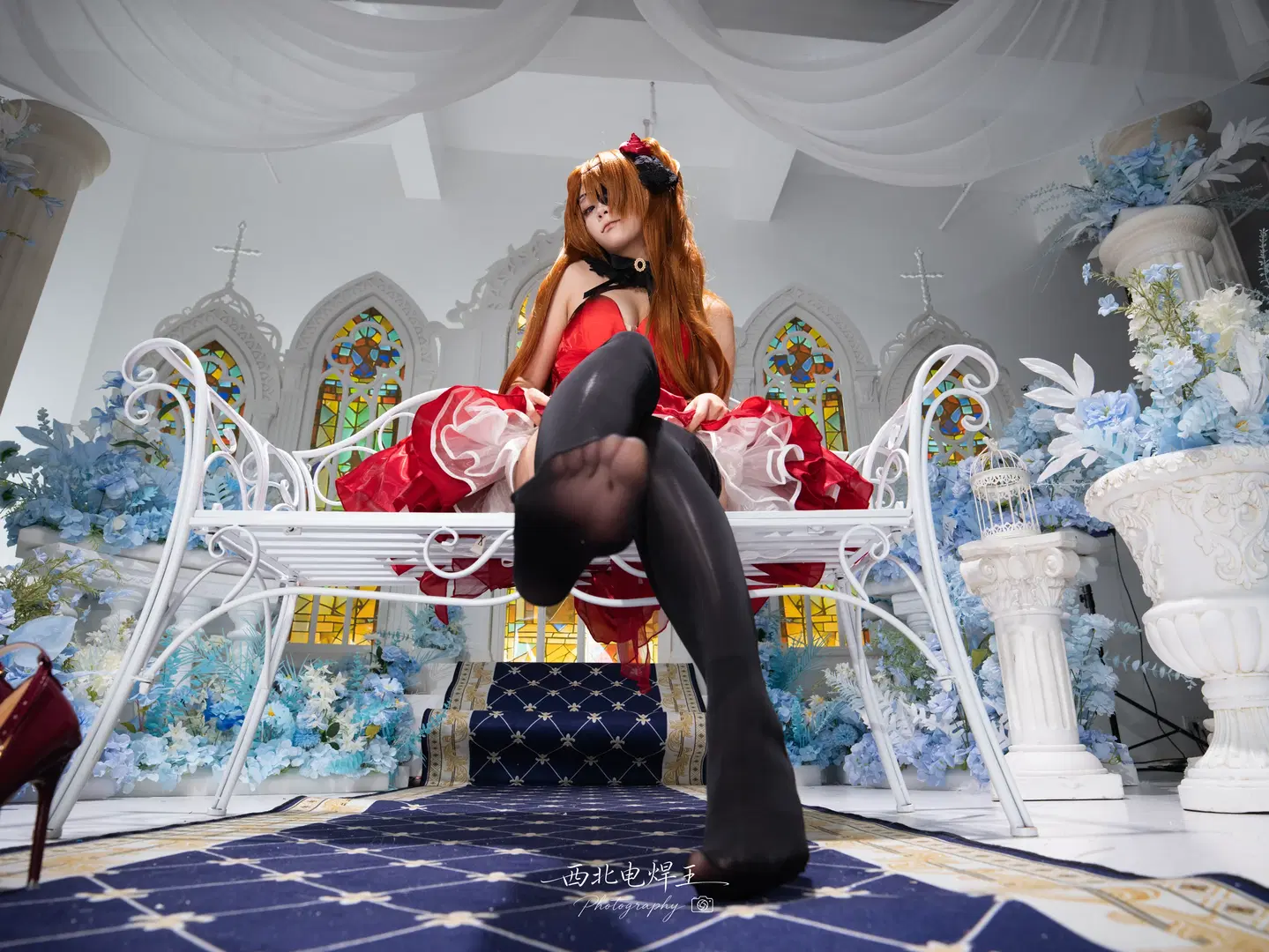 cosplay, 二次元看见计划, 红色氛围感, 黑丝长腿, 游戏圈大回眸