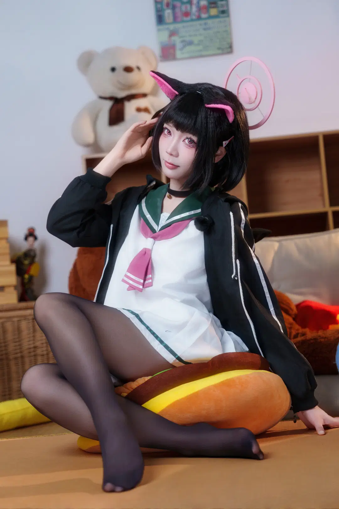 【杏山和纱cos】蔚蓝档案的甜酷学妹，我今年有当一个好孩子吗 - 瑪萨卡卡卡 - 第3张