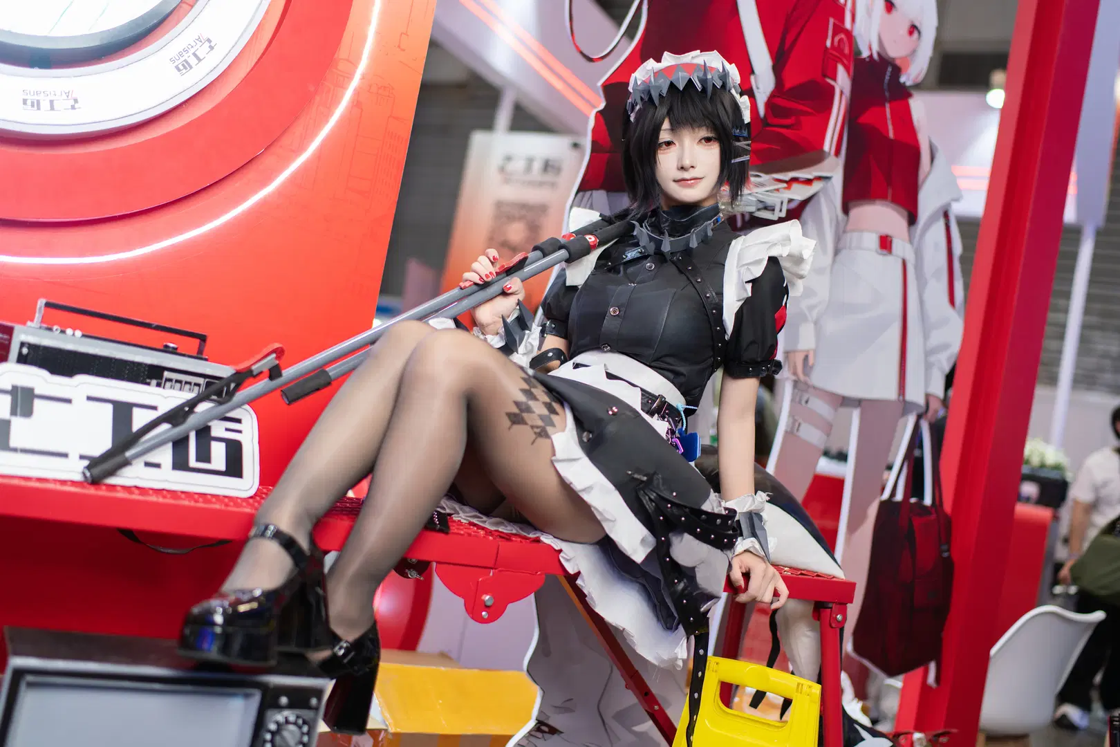 『ゼンレスゾーンゼロ』チャイナジョイ、パンクメイド服にサメの尻尾を合わせて - 森森不懂摄影 - 5枚目